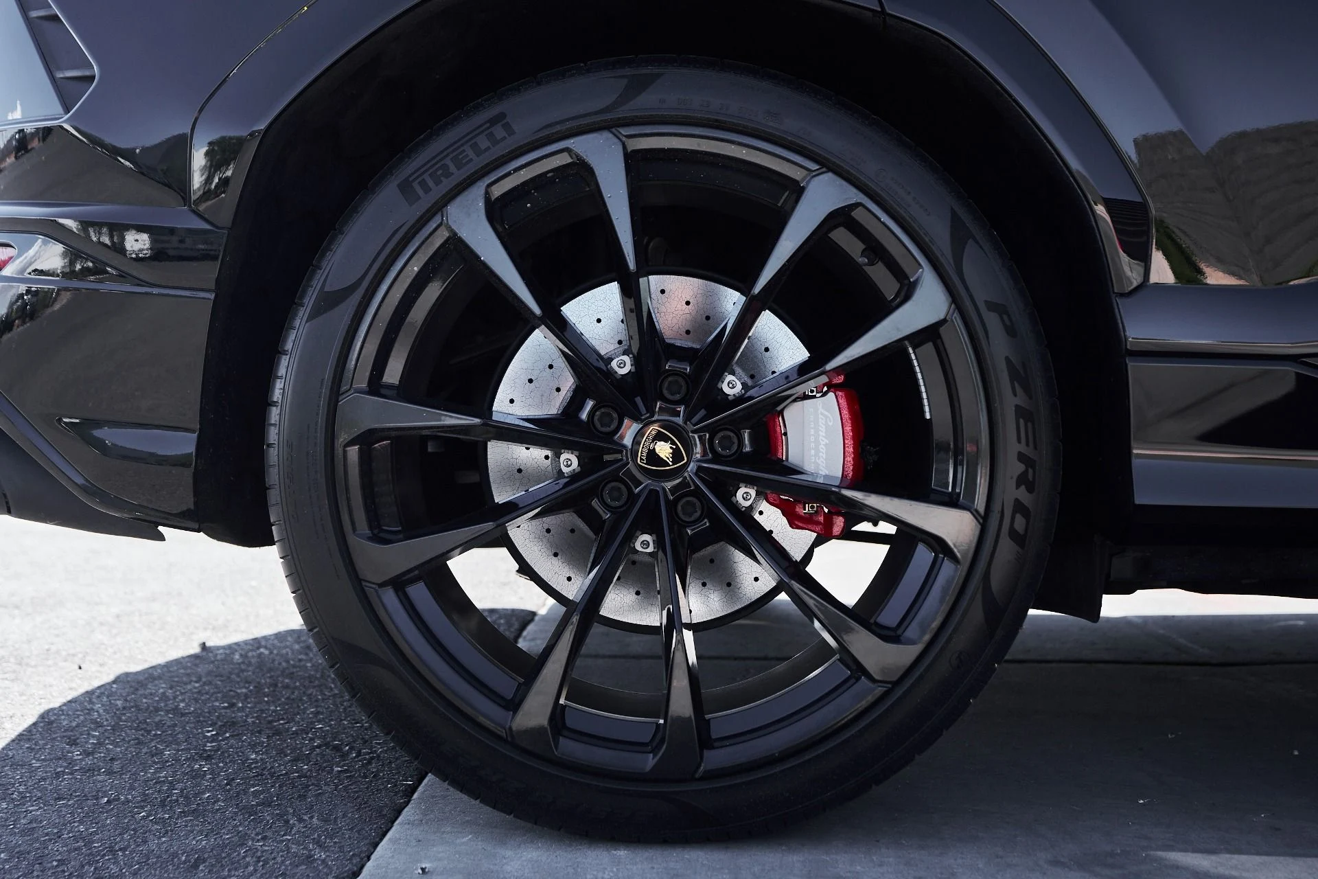 mph002_1203777863_Used_2021_Lamborghini_Urus_Base_1759523163_962d358bd6