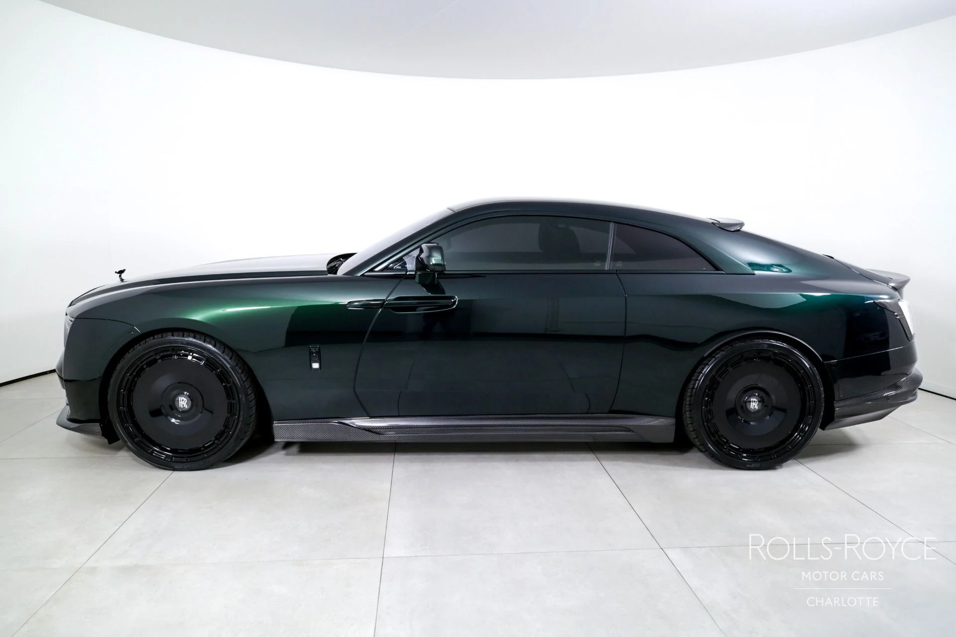 mph002_1204525021_Used_2024_Rolls_Royce_Spectre_1744988353_abf1127c94
