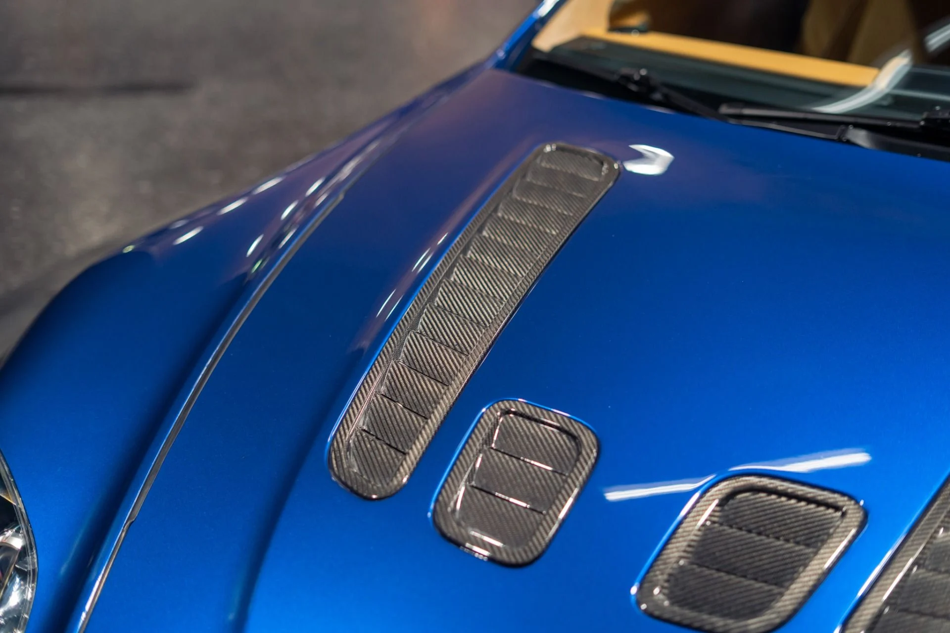 mph002_1207405156_Used_2011_Aston_Martin_V12_Vantage_Manual_Transmission_Aviemore_Blue_1785170153_dac76a6177