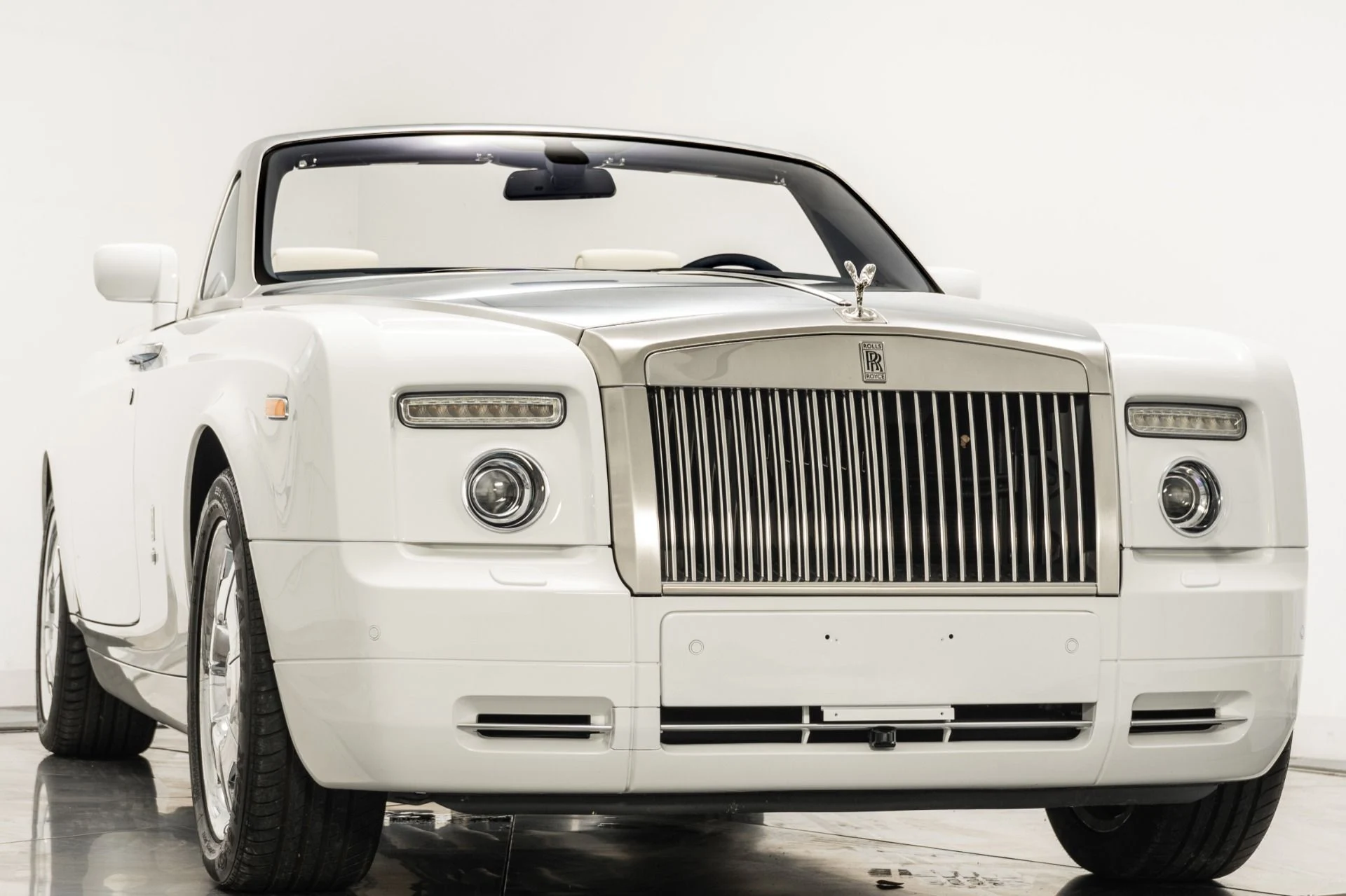 mph002_1215075054_Used_2008_Rolls_Royce_Phantom_Drophead_Coupe_Teak_Decking_Stainless_Bonnet_1780339567_4543d8c4cd