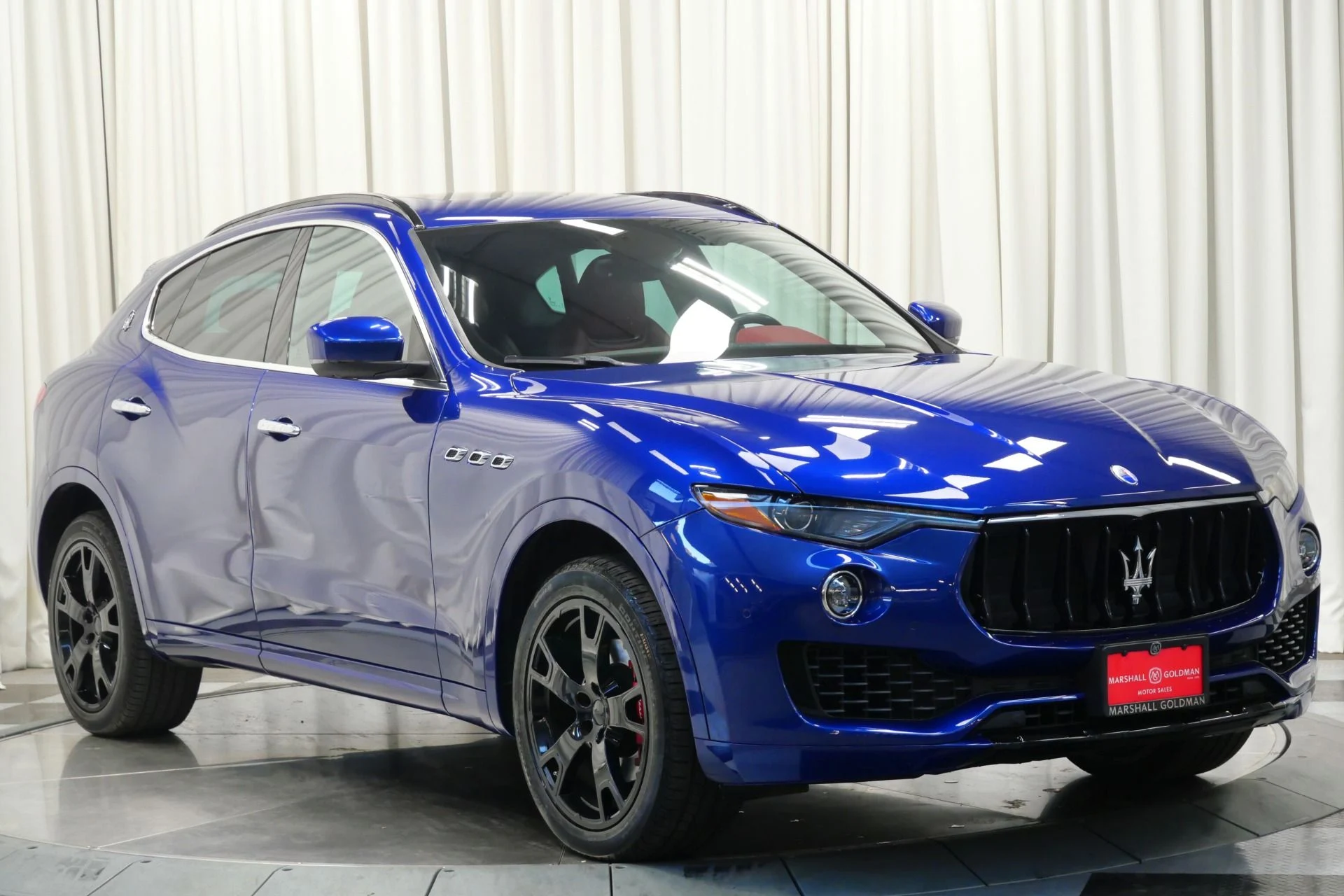 mph002_1230380064_Used_2017_Maserati_Levante_1761068079_9e8b3dda6d