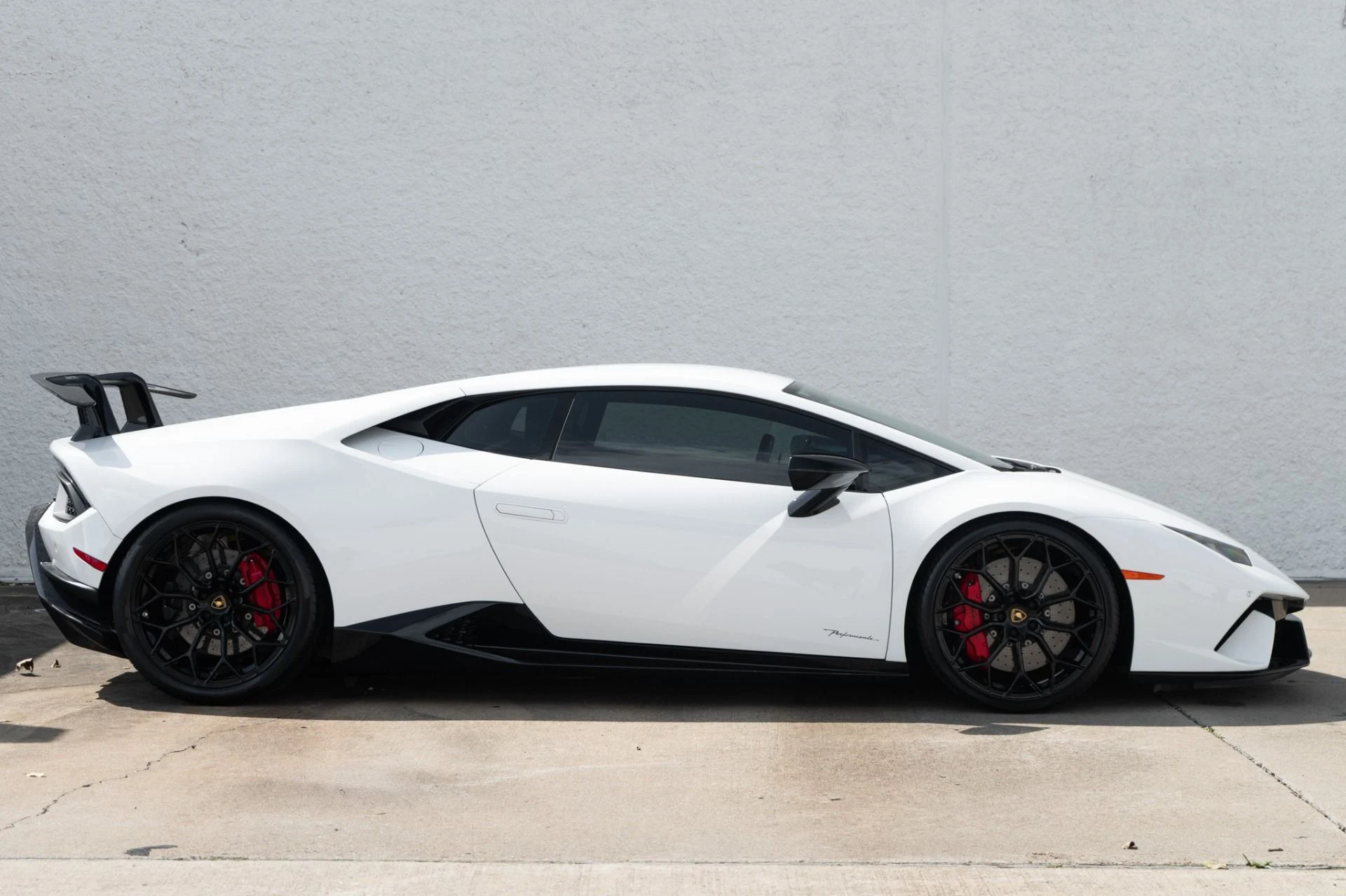 mph002_1236607468_Used_2018_Lamborghini_Huracan_LP_640_4_Performante_1773180113_56356b0c64