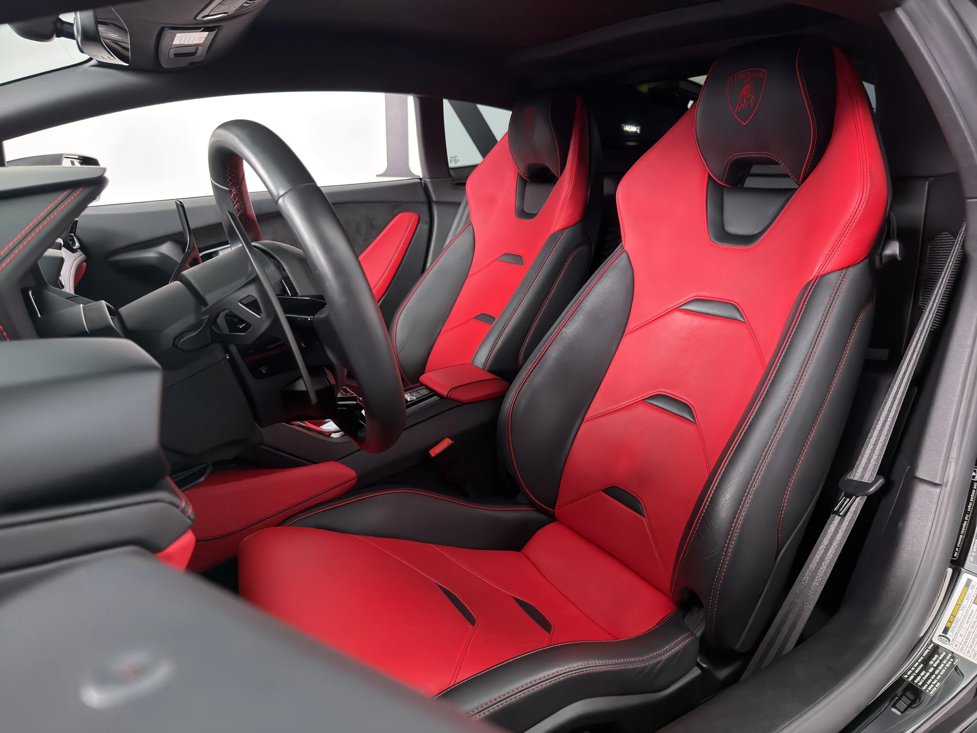 mph002_1236627352_RP_8521_interior_002_4d08503653