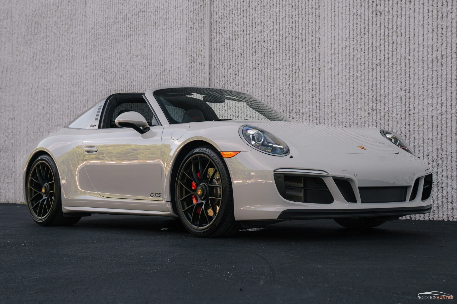 mph002_1236630046_Used_2018_Porsche_911_Targa_4_GTS_in_Chalk_with_GTS_Interior_Pack_PDK_1755551325_f6549b114a