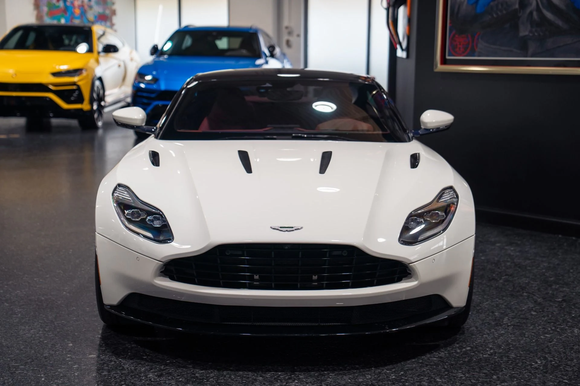 mph002_1242763193_Used_2018_Aston_Martin_DB_11_V12_1788901645_d073173b0f