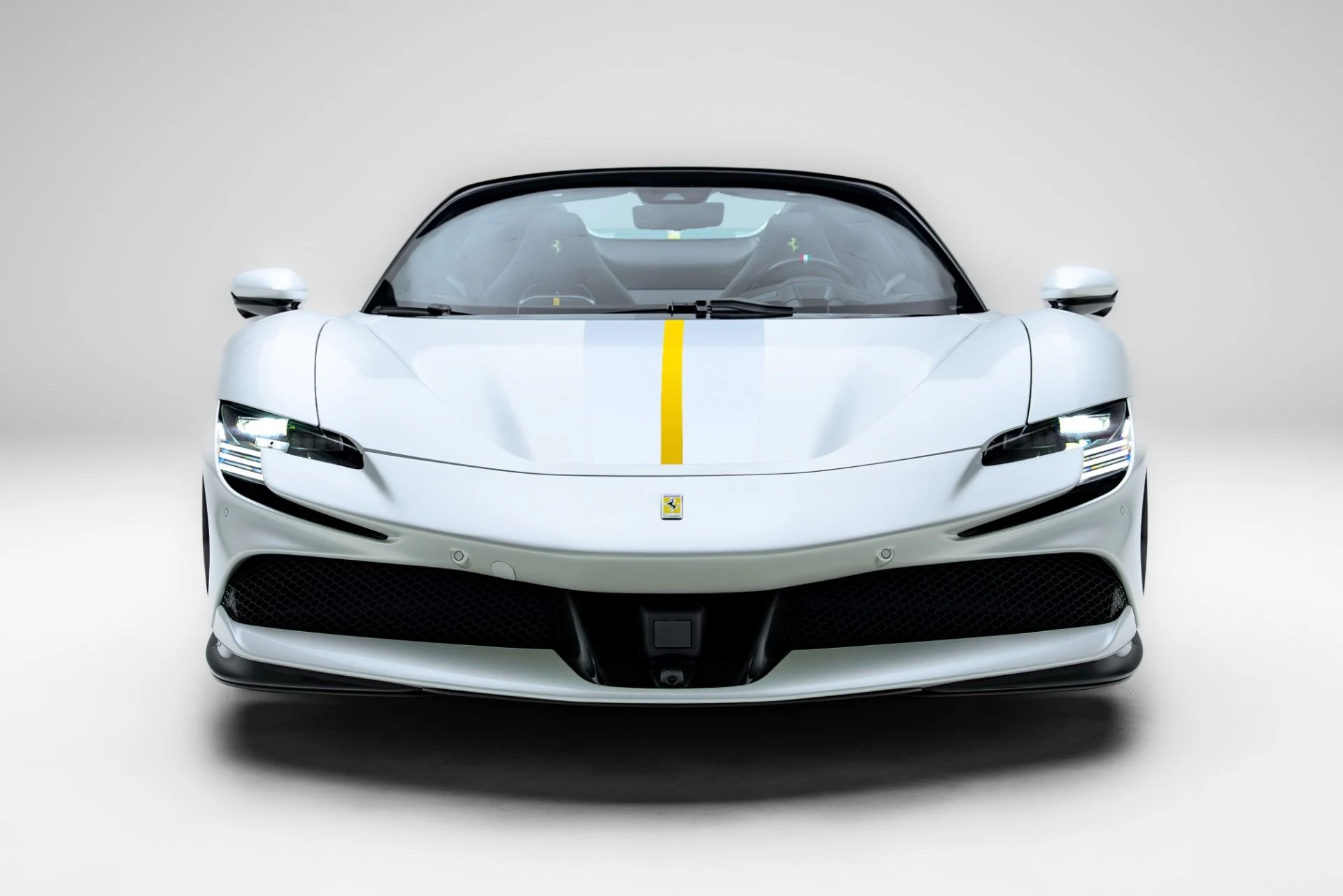 mph002_1243192716_Used_2024_Ferrari_SF_90_Spider_1777485078_23b9702d8a