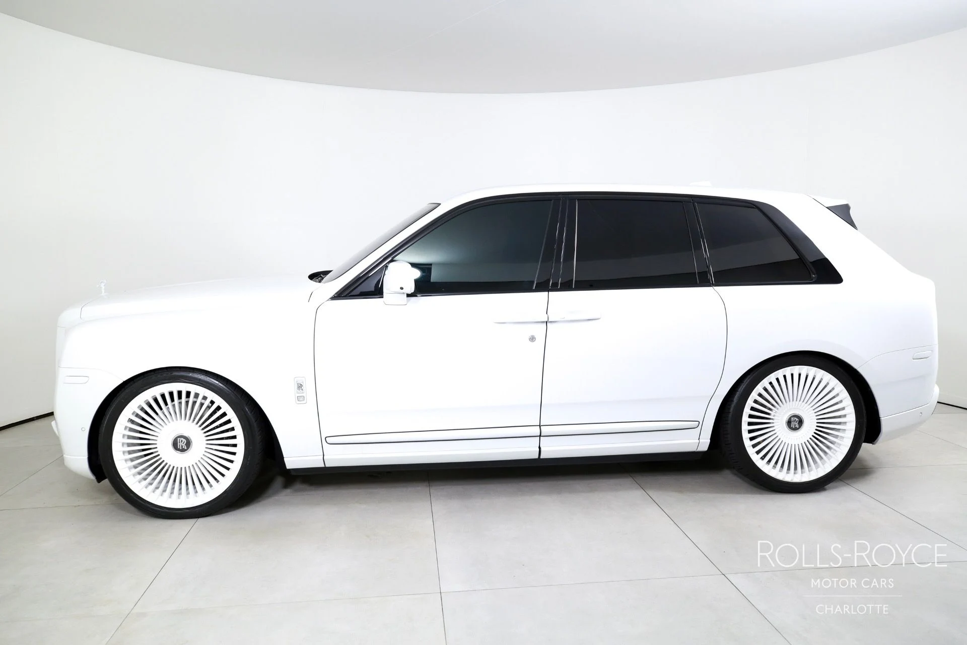 mph002_1243612366_Used_2021_Rolls_Royce_Cullinan_1754591568_20af18273e