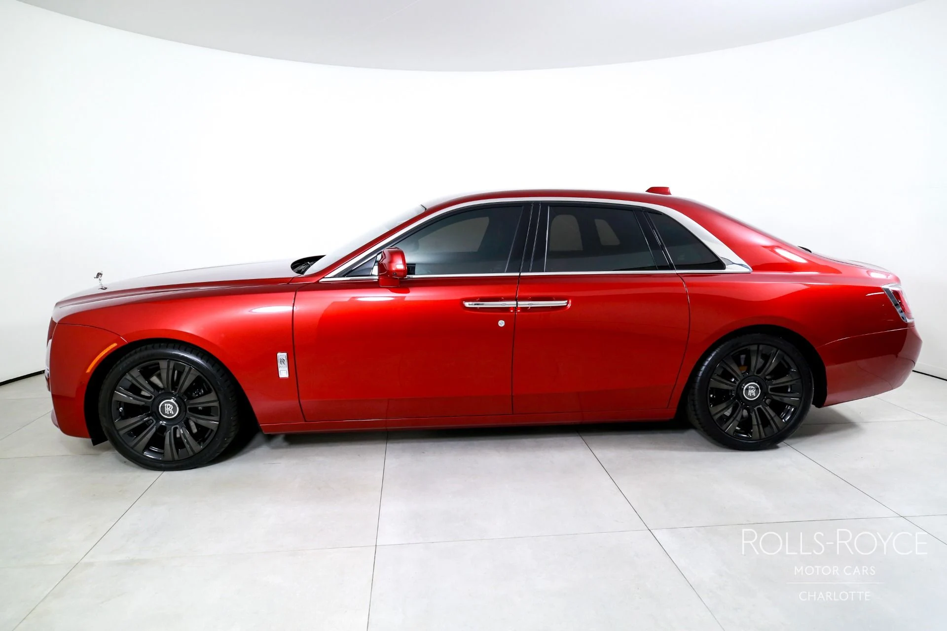 mph002_1244020262_Used_2024_Rolls_Royce_Ghost_1751554468_3b85ac3a71