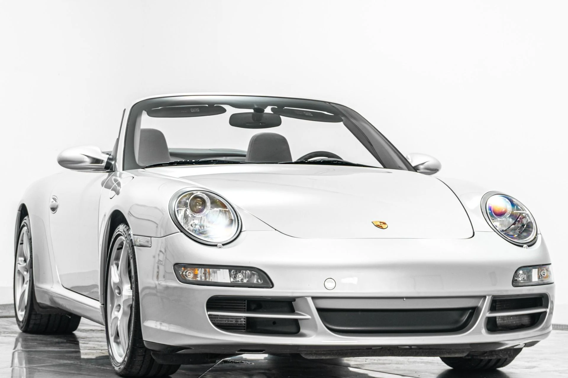 mph002_1247996978_Used_2005_Porsche_911_Carrera_1782410367_1f3aad0c35