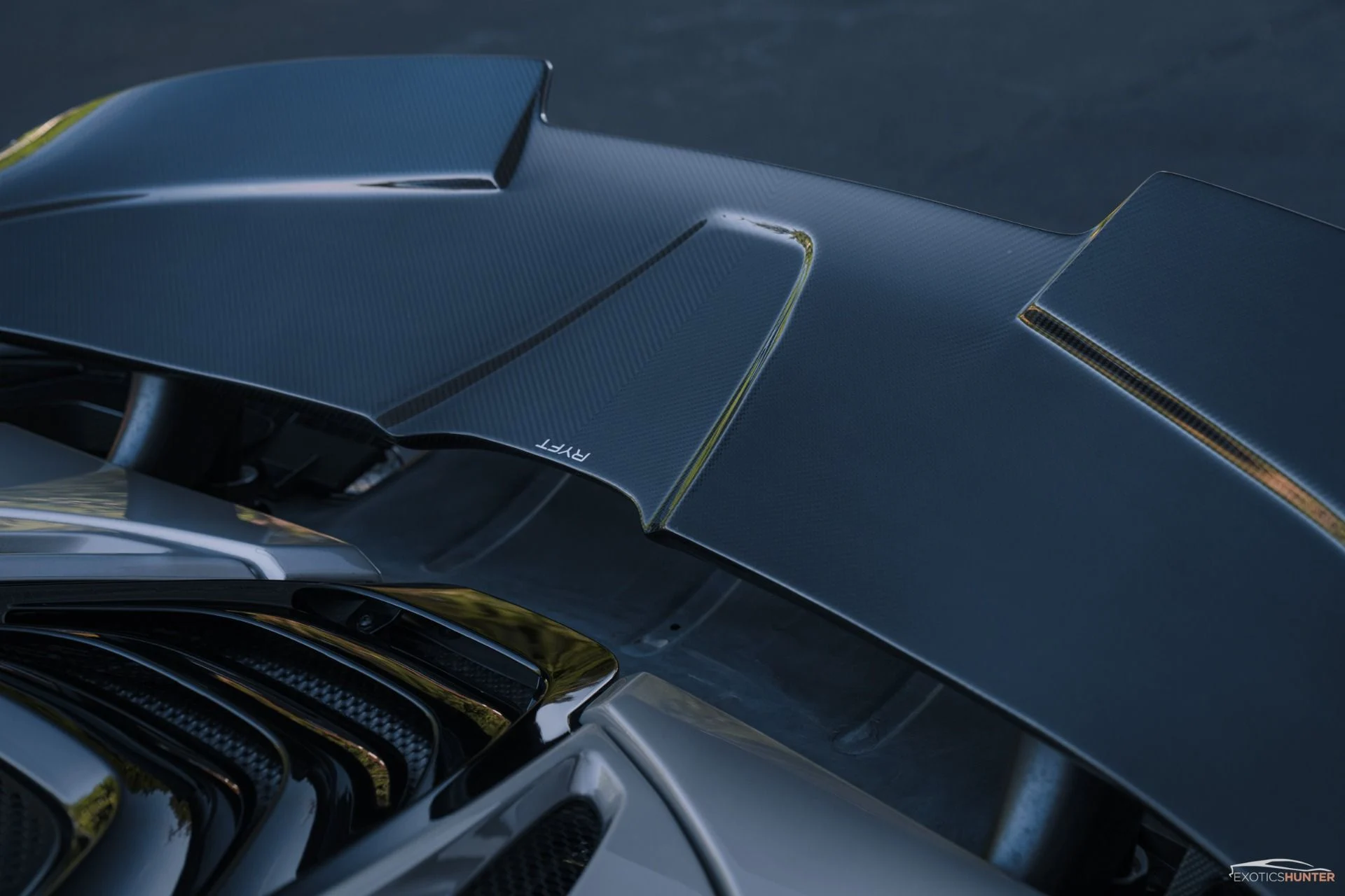 mph002_1248326656_Used_2020_Mc_Laren_720_S_Spider_Luxury_w_RYFT_Exhaust_Wing_MSO_Black_Pack_Carbon_1758499622_e3f8ed5fb5