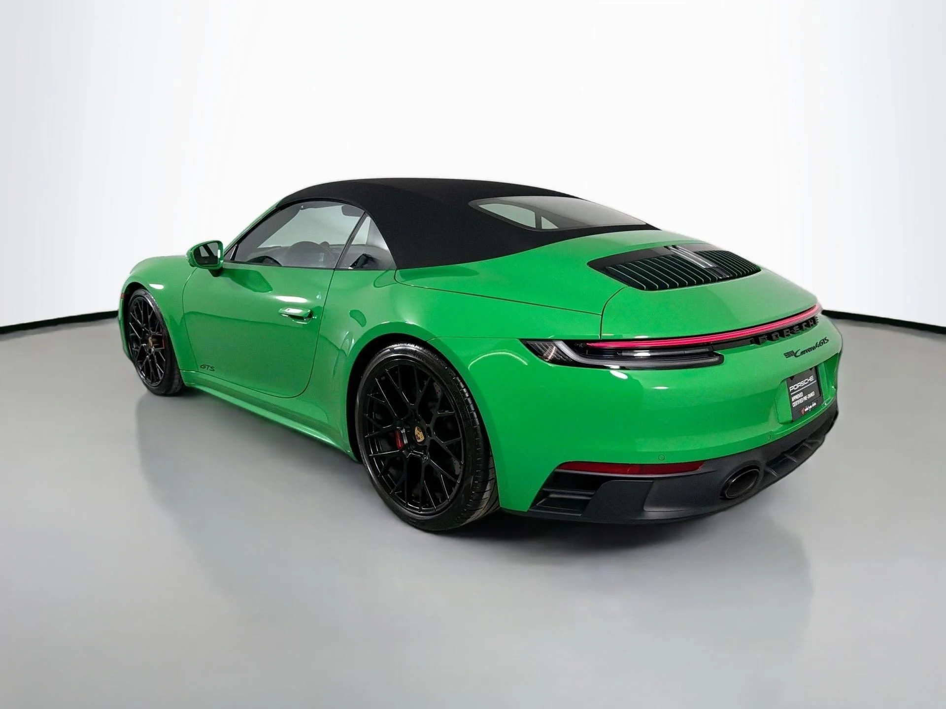 mph002_125005107_9f7a25d503f412964ed943d72a5cb332_33fe444427