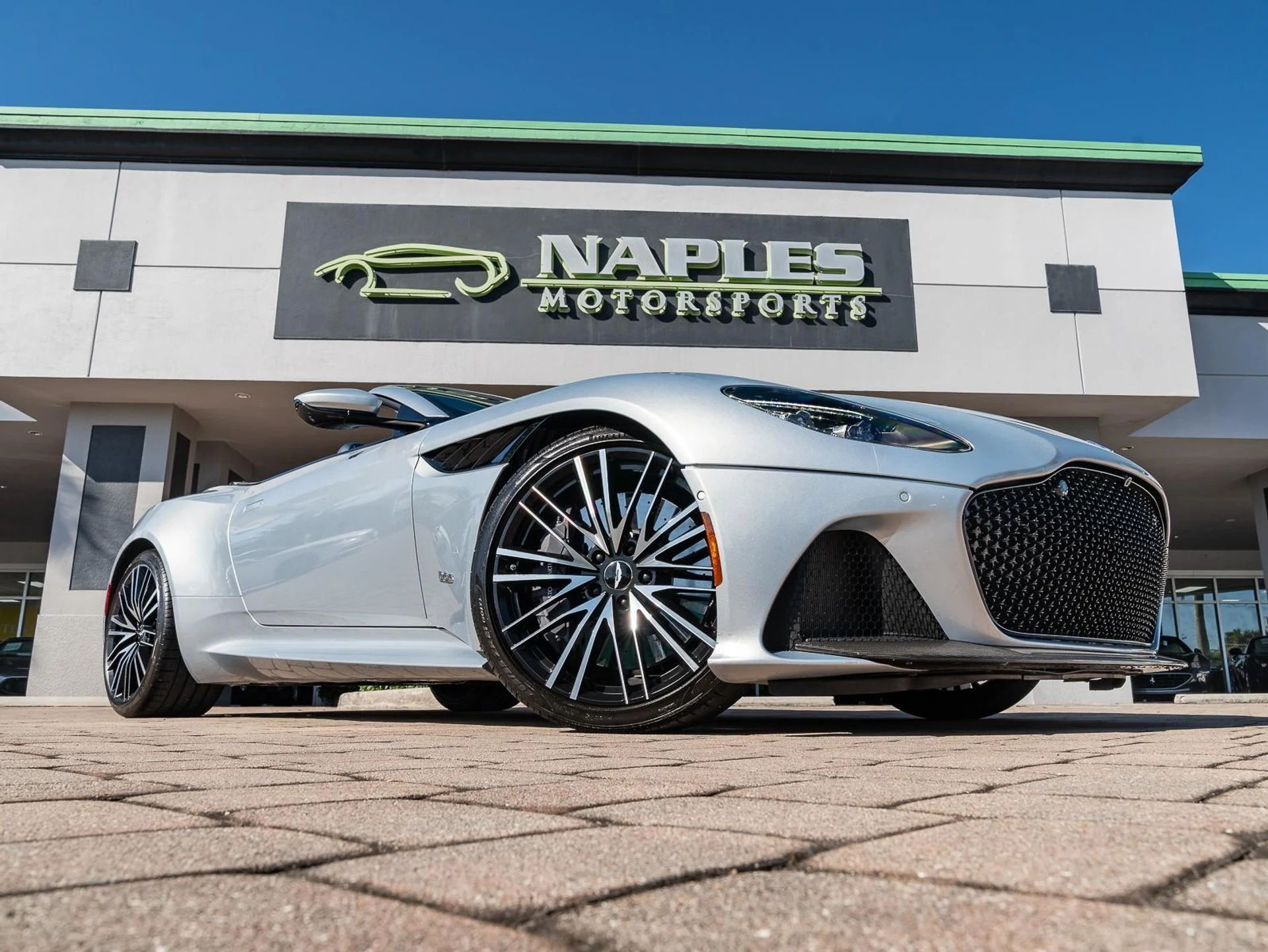 mph002_1251539723_Used_2020_Aston_Martin_DBS_Superleggera_1764795938_e901446933
