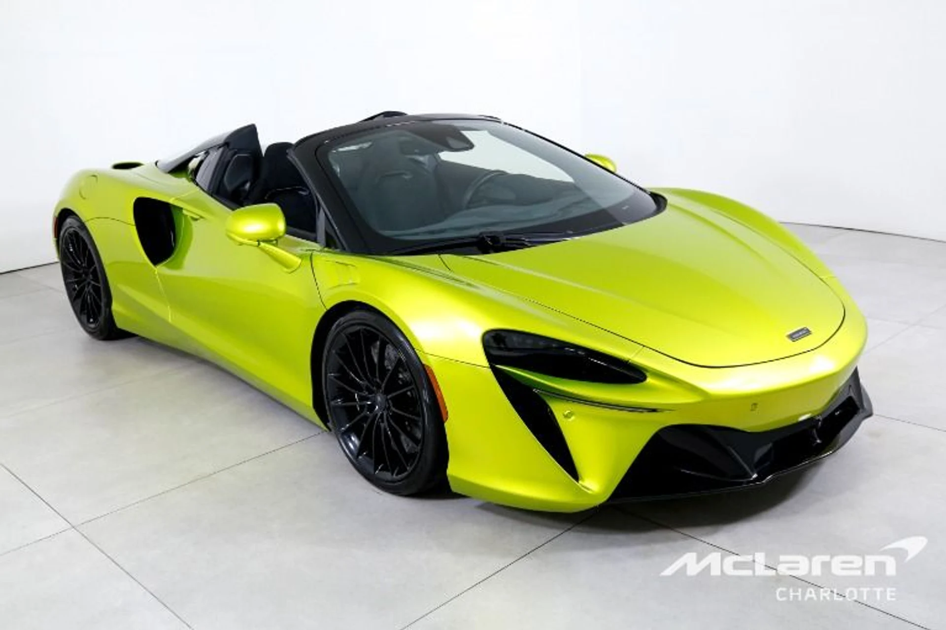 mph002_1254926936_Used_2025_Mc_Laren_Artura_Spider_bf1b8458a1