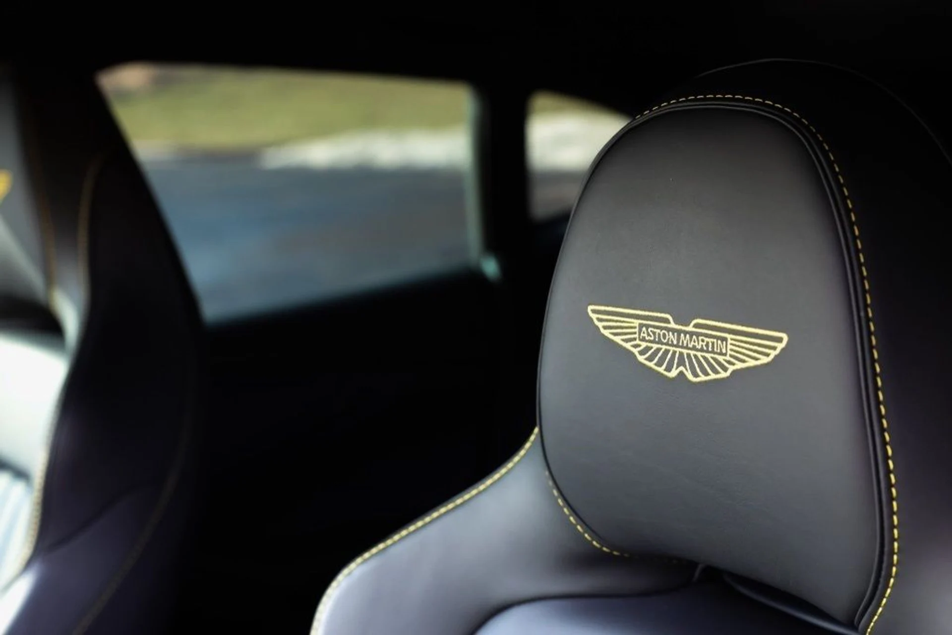 mph002_1267251172_m5ad6470hddqfby148d6gdhm1pgd_bc8b11b583