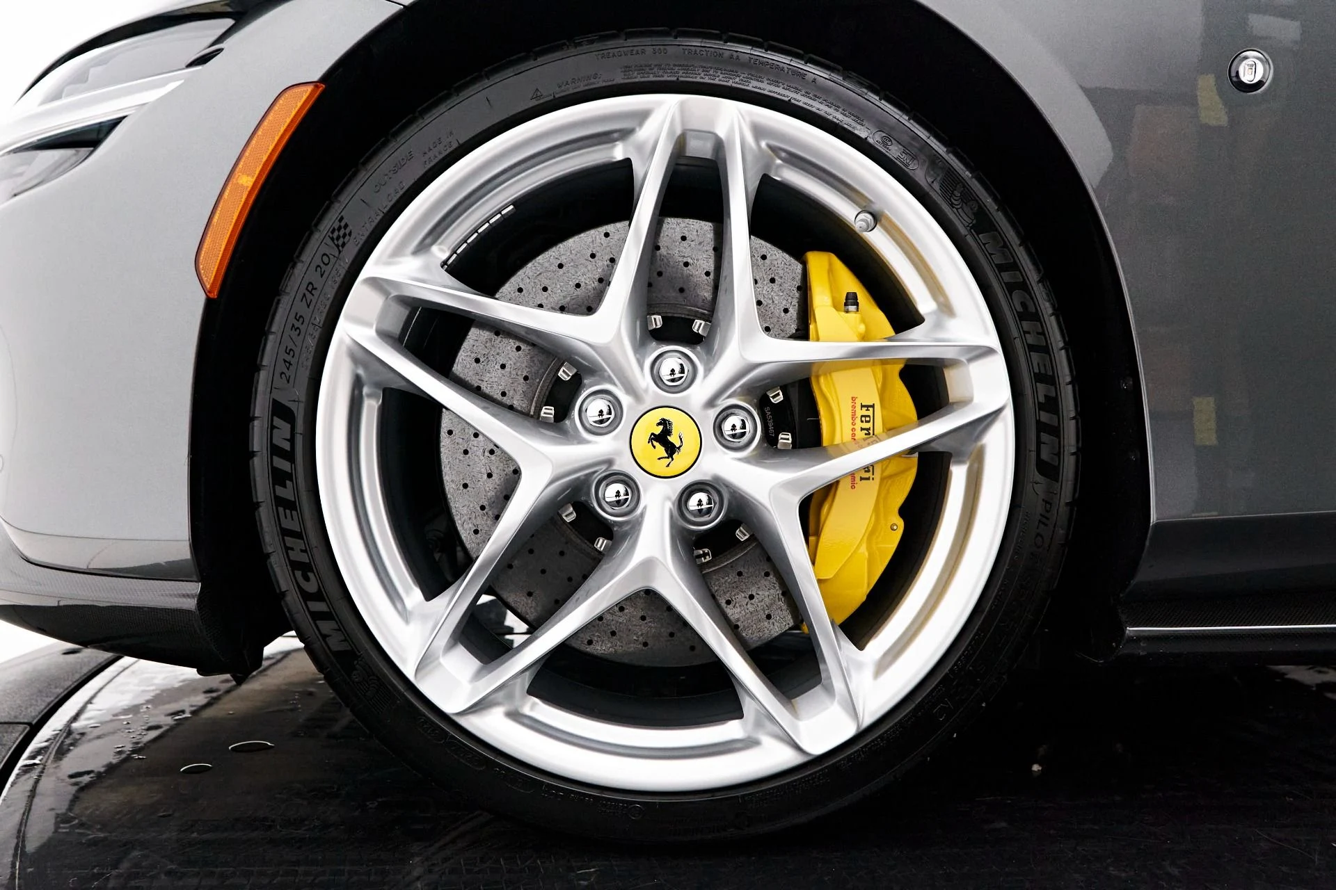 mph002_1269200979_Used_2021_Ferrari_Roma_Base_1726158293_0a1e03a01f