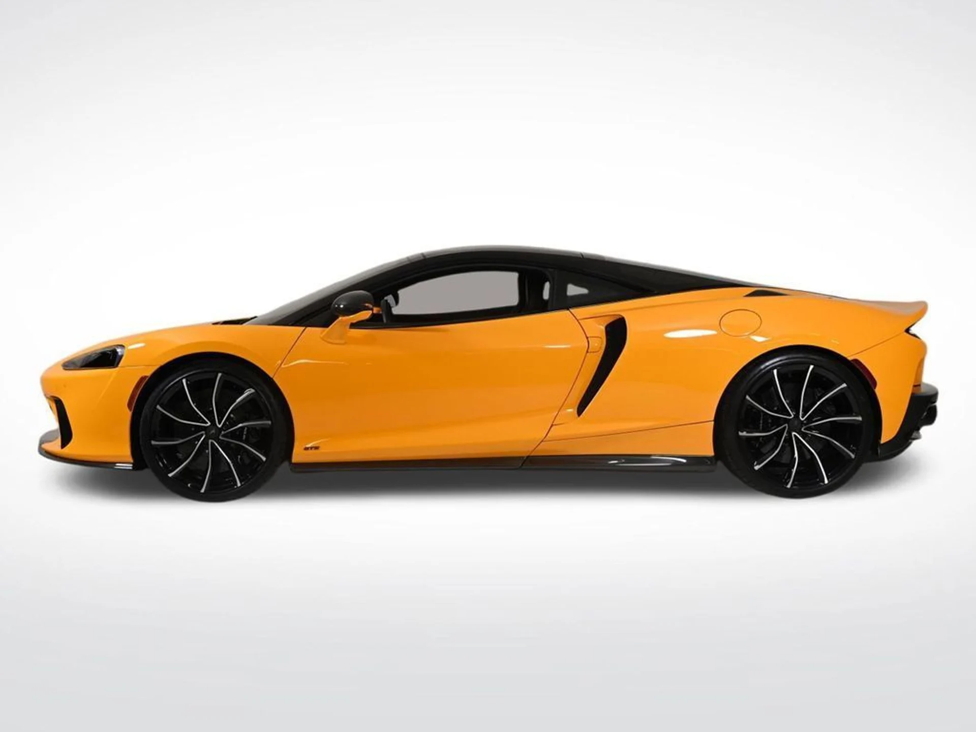 mph002_1289228989_new_2025_mclaren_gts_11350_22961042_2_1024_238ed01415