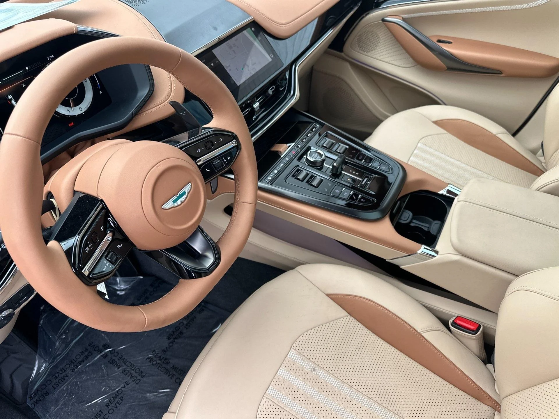 mph002_1293327995_New_2025_Aston_Martin_DBX_707_1759500512_7a3c6283ad