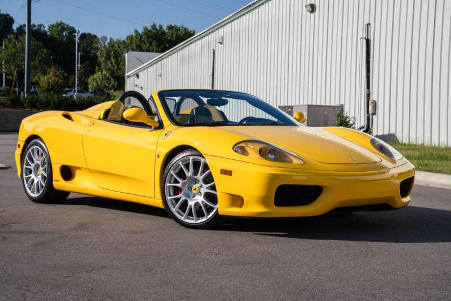 mph002_129430877_2002_ferrari_360_spider_base_2dr_convertible_1c3e7e916c