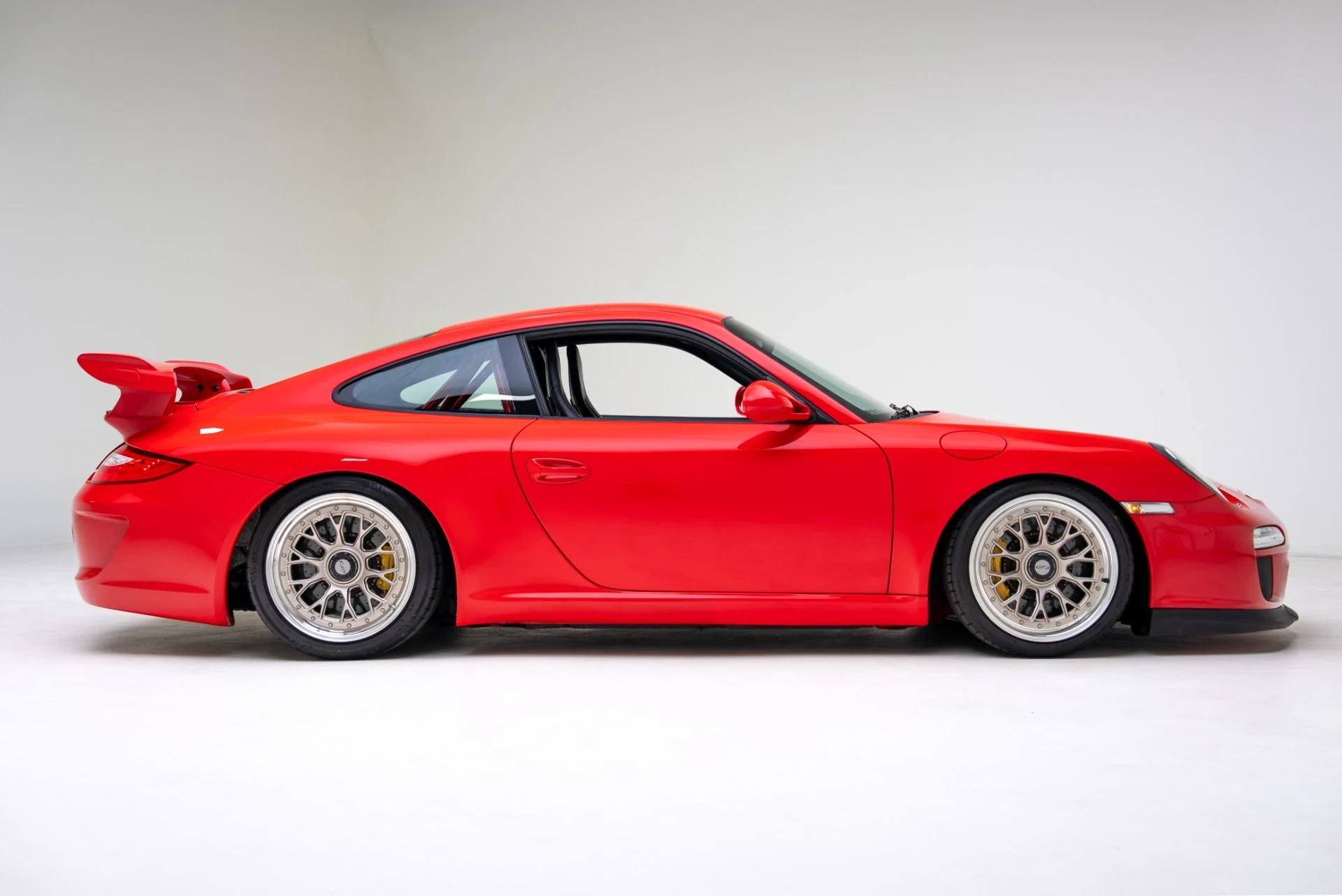 mph002_1311830670_Used_2010_Porsche_911_GT_3_9972_GT_3_1769029869_7f00f120cc