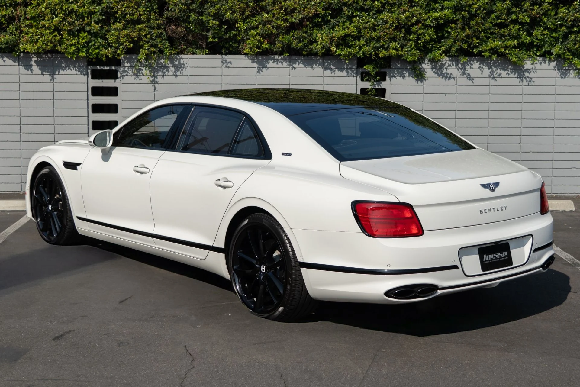 mph002_1314265776_Used_2024_Bentley_Flying_Spur_Edition_8_1757964707_c45a4357d1