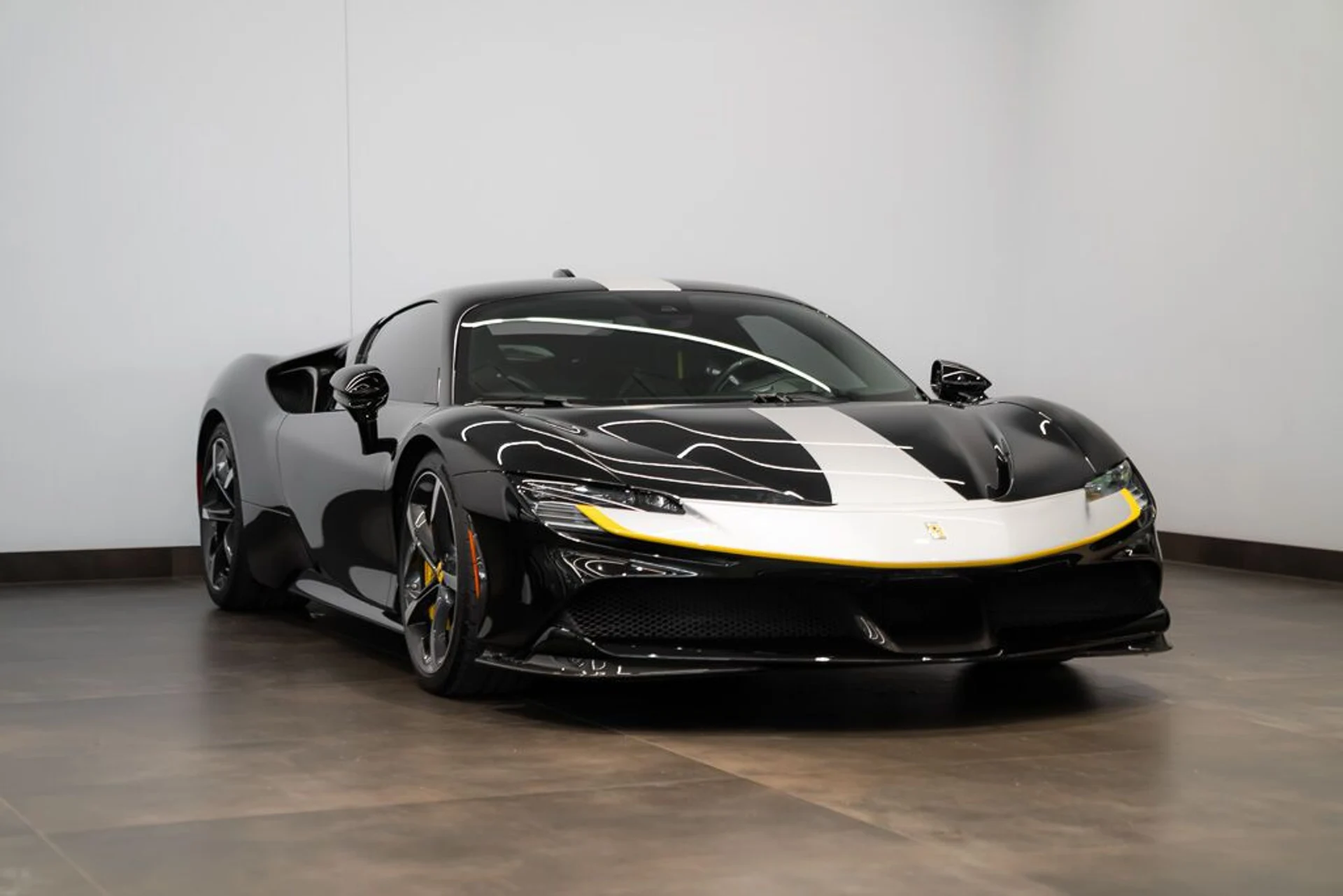 mph002_1322587844_ferrari_sf90_stradale_2021_jpg_v_1754355020_5ac1dfd0dc
