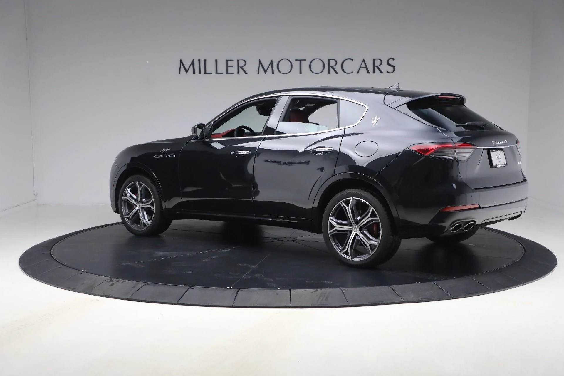 mph002_1326563994_Used_2023_Maserati_Levante_GT_1772121424_d5b16f7753