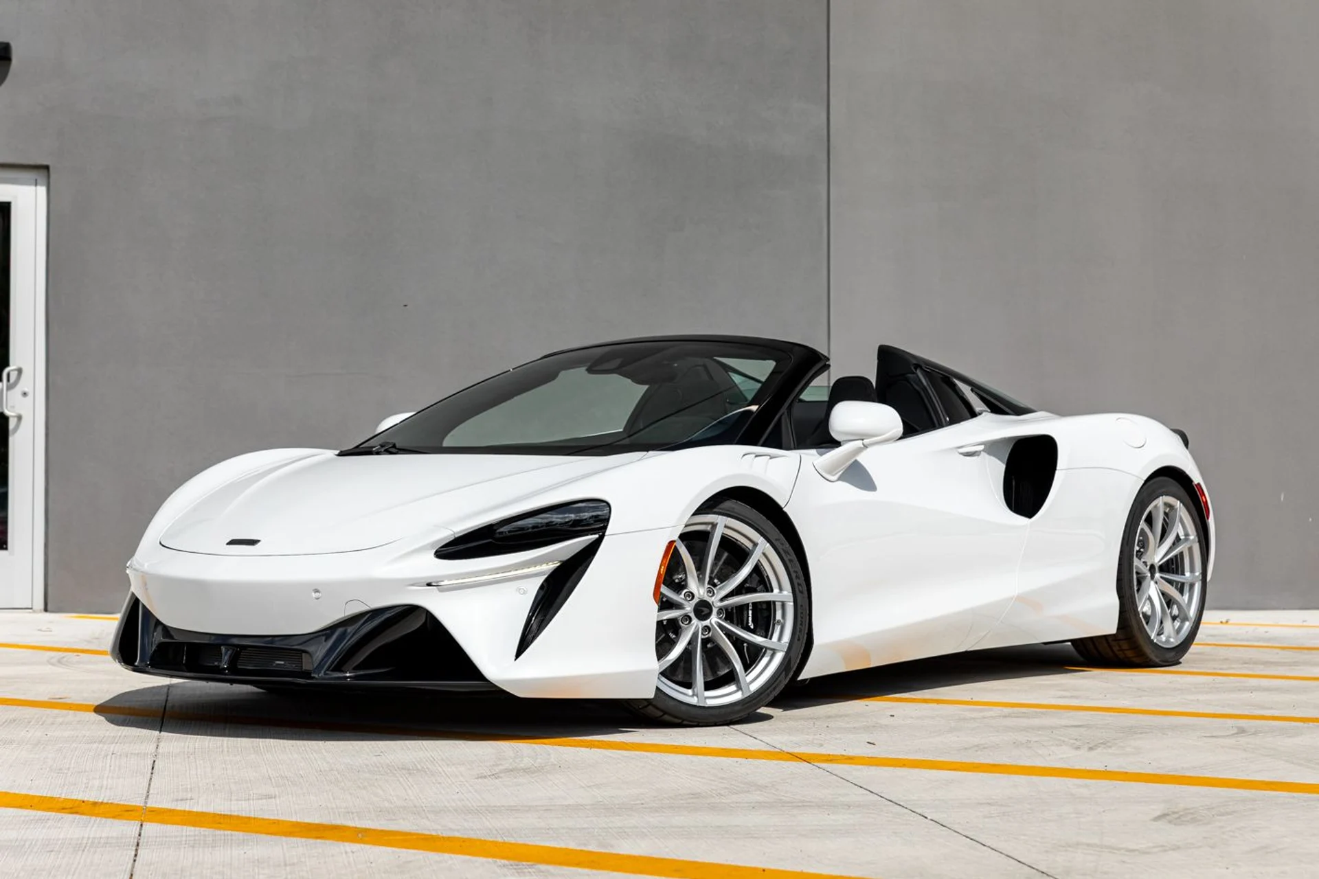 mph002_1327974988_New_2025_Mc_Laren_Artura_Spider_80c7a0c850