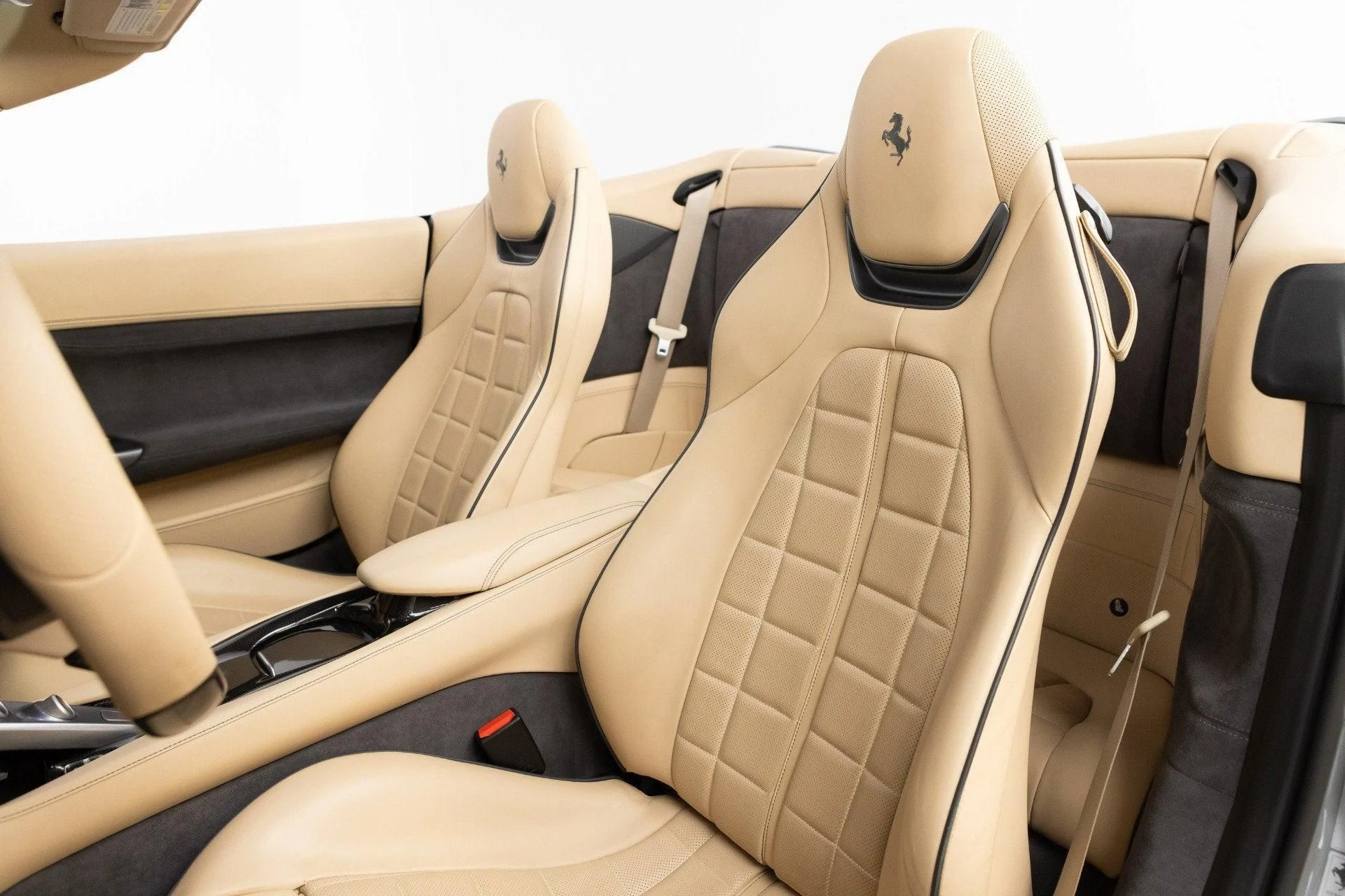 mph002_1334300277_Used_2019_Ferrari_Portofino_1792504049_68346de77e