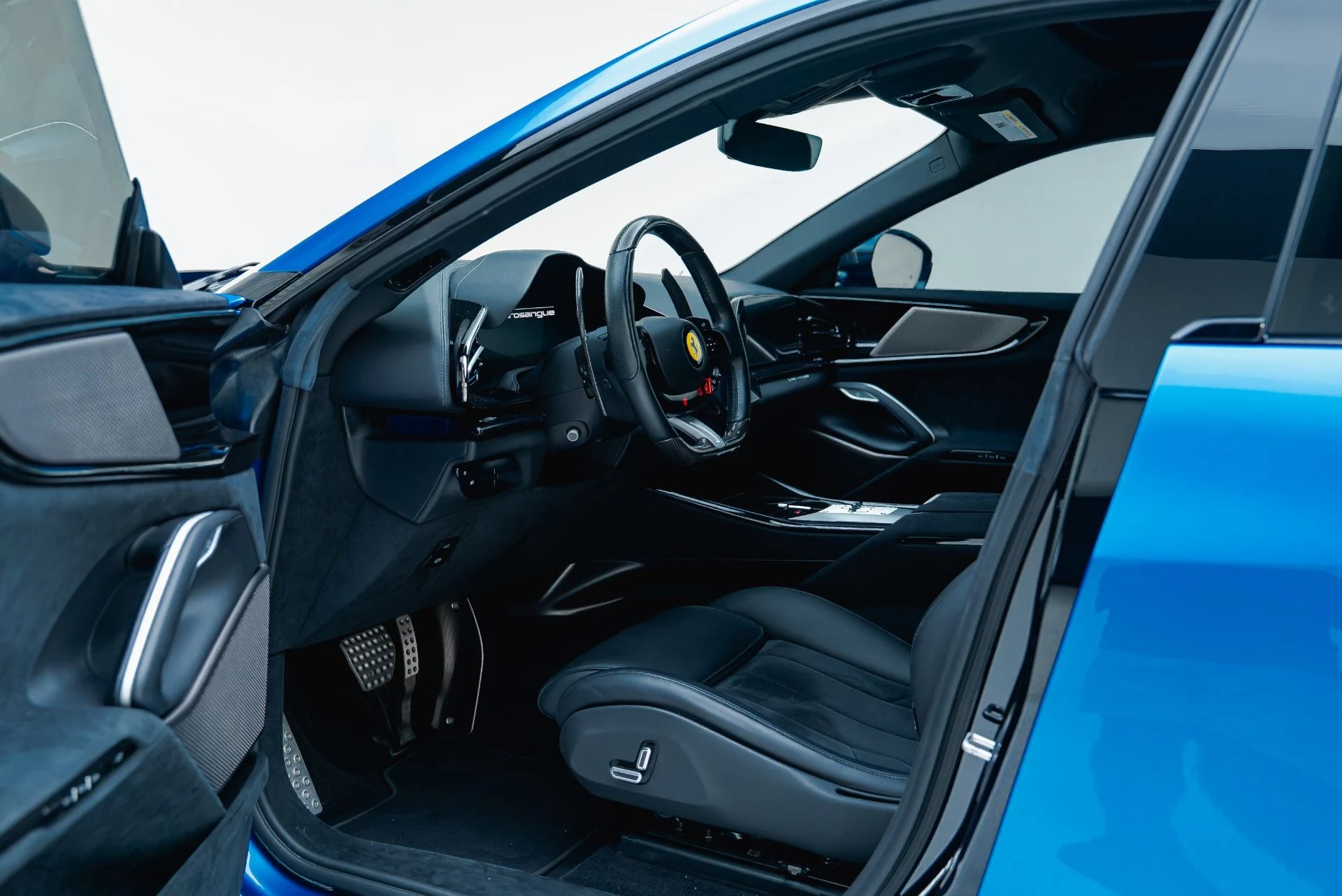 mph002_1343078614_Used_2023_Ferrari_Purosangue_1792516501_fb2ff2b925