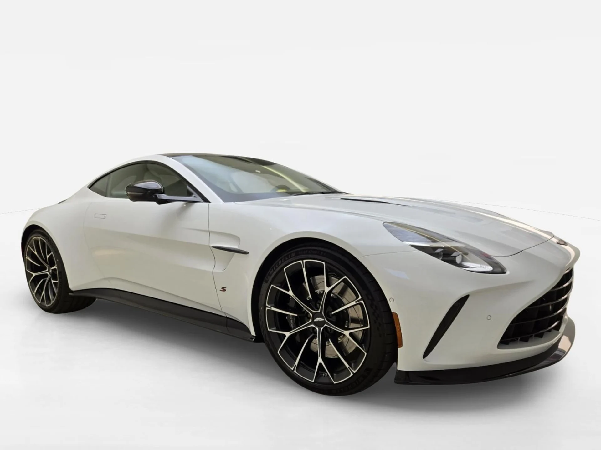 mph002_134798582_New_2026_Aston_Martin_Vantage_S_1786166310_620a91db24