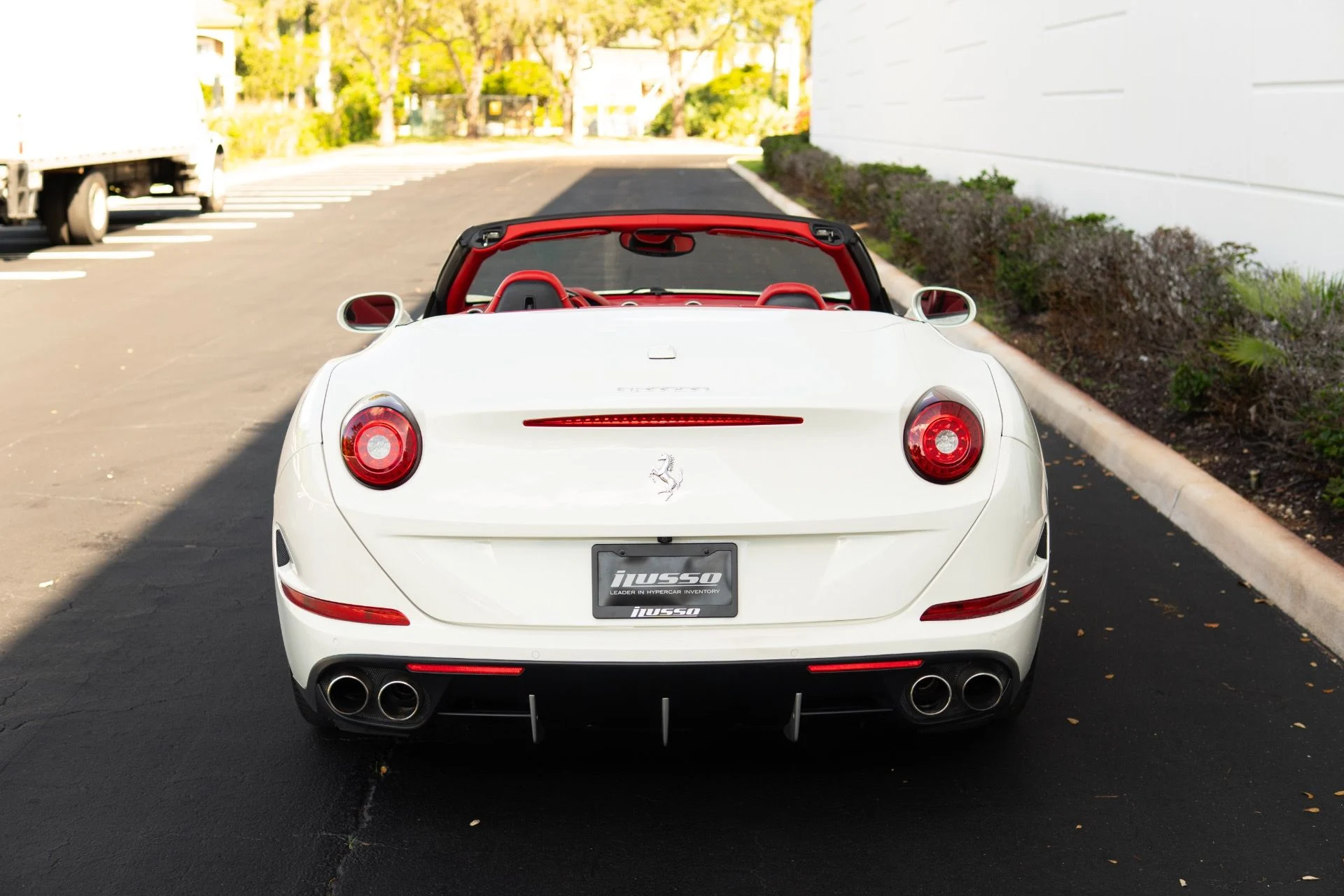 mph002_1352693557_Used_2017_Ferrari_California_T_1767901173_d1ee0b8be0