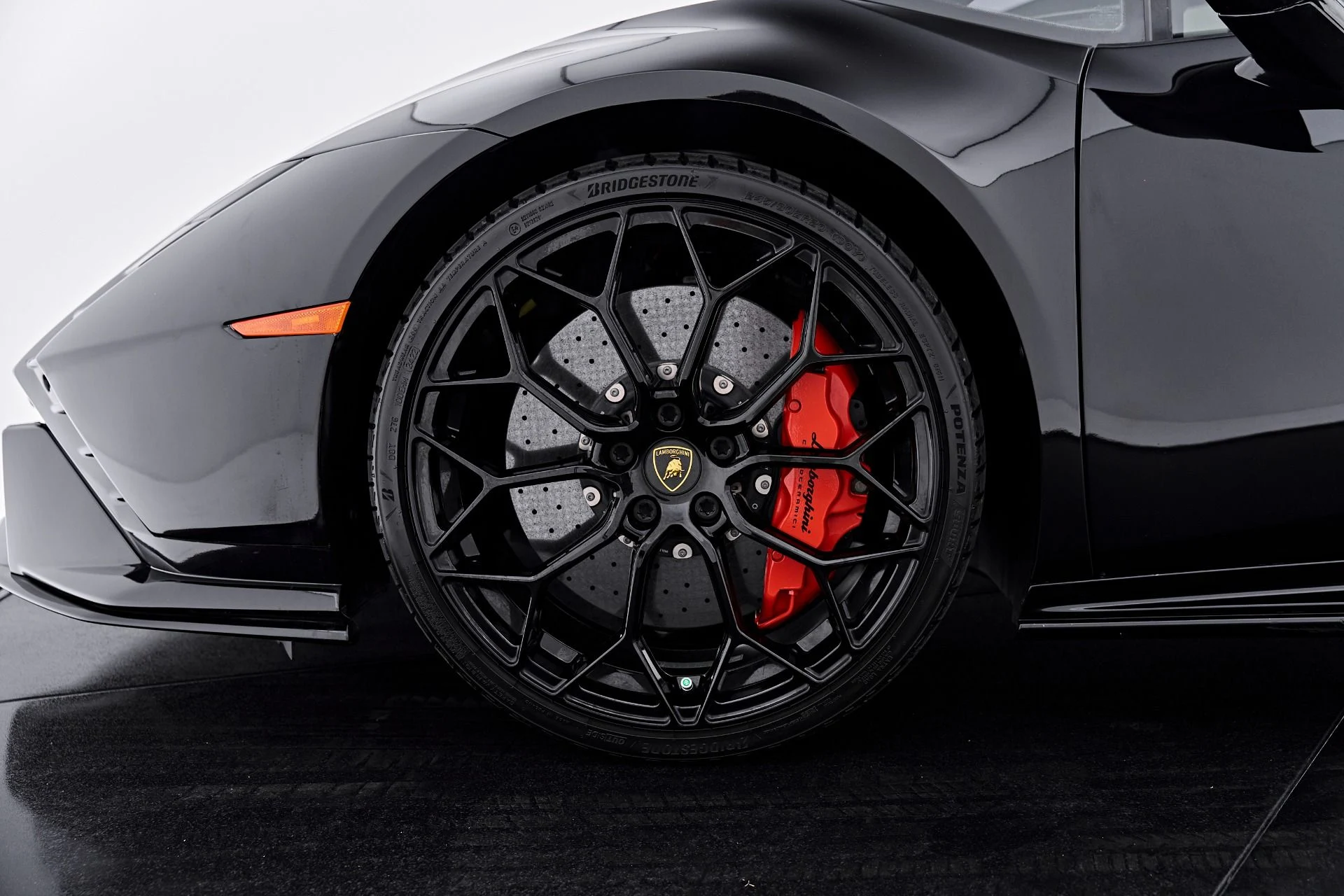 mph002_1369401049_Used_2024_Lamborghini_Huracan_Tecnica_Base_1790185315_80964d0df5