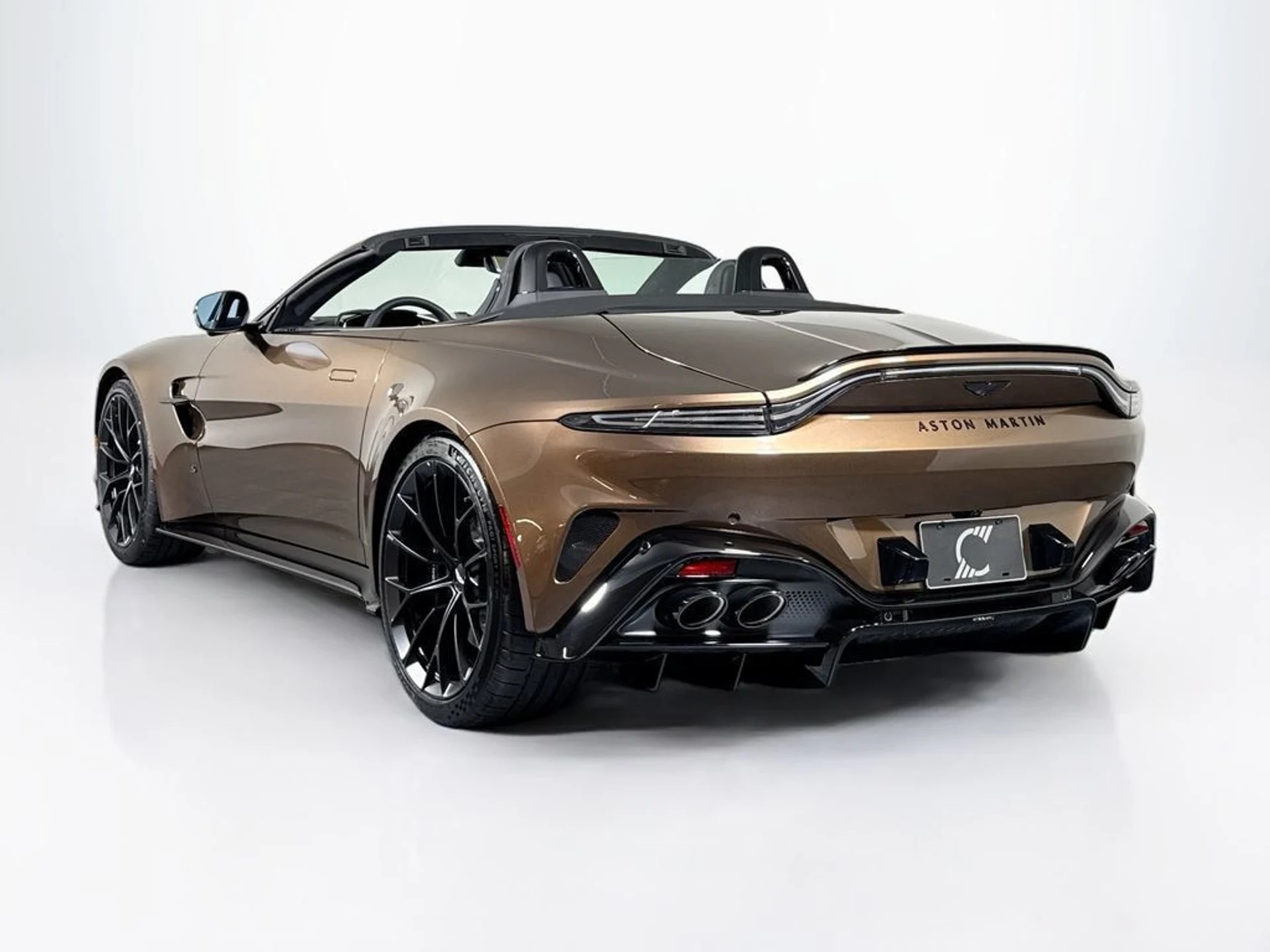 mph002_1375800442_new_2026_aston_martin_vantage_sroadster_11350_23067104_3_1024_72326b859a