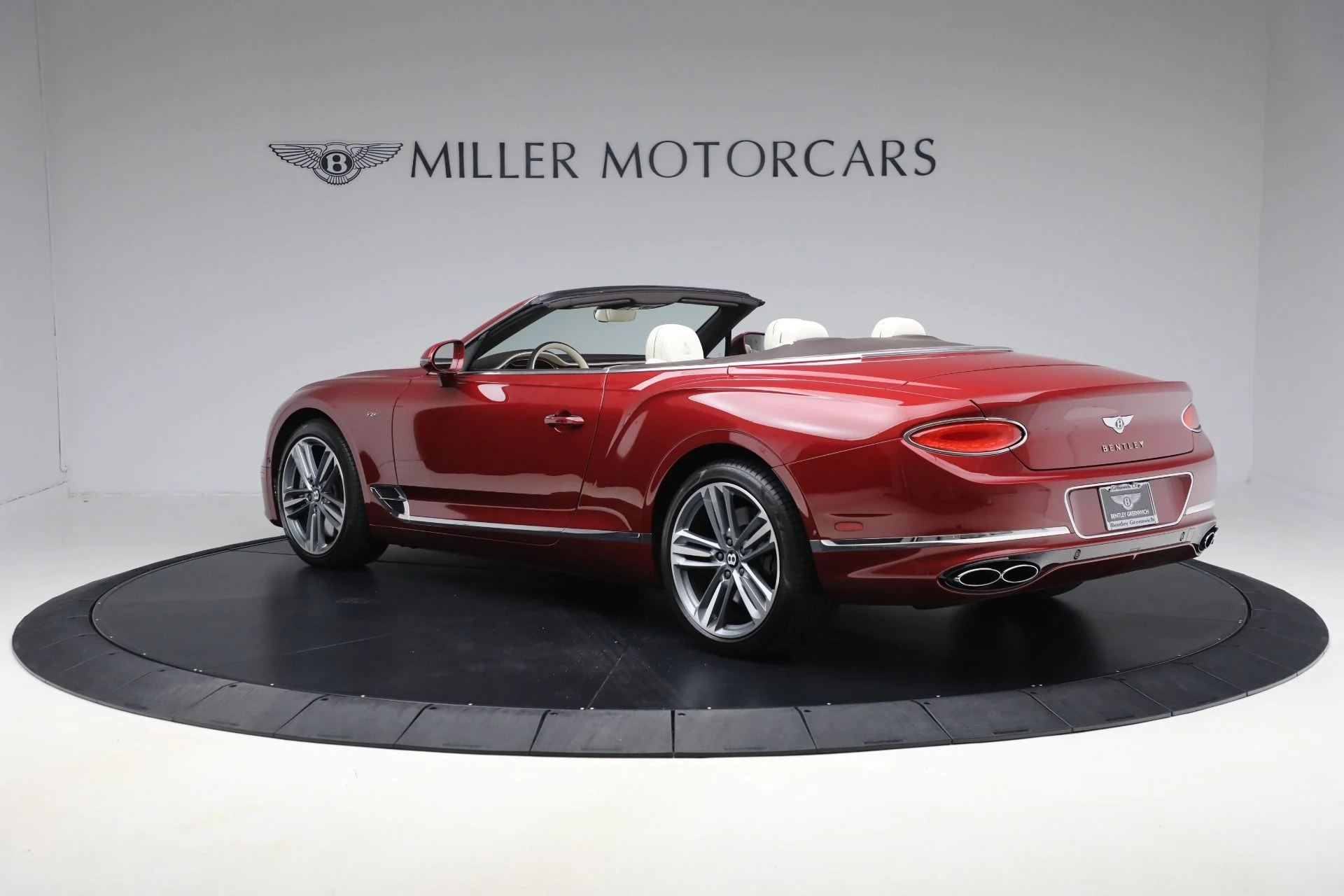 mph002_1394654485_Used_2022_Bentley_Continental_GTC_V8_c0c3a2e021