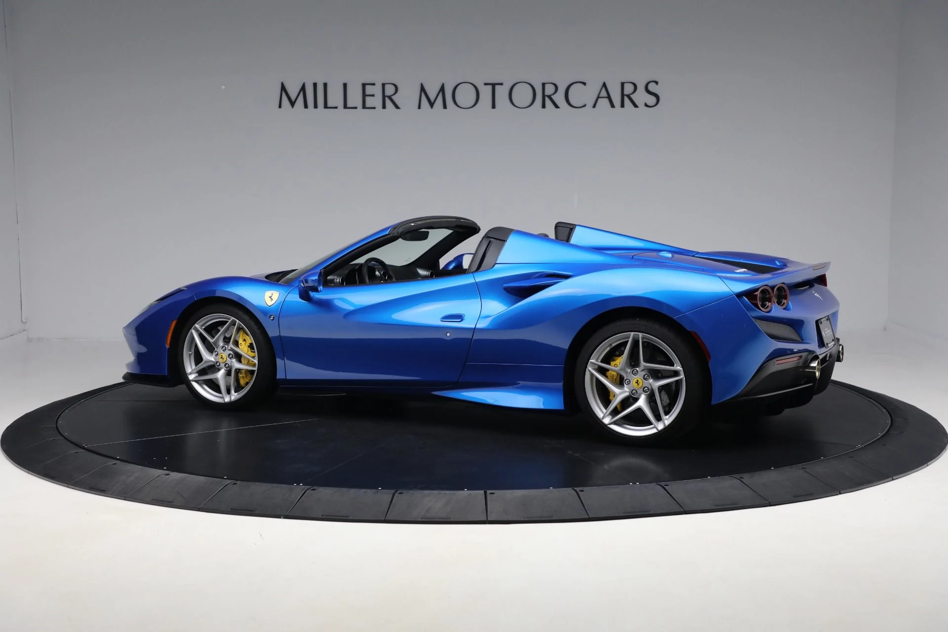 mph002_1403879569_Used_2023_Ferrari_F8_Spider_e73b7f0df0