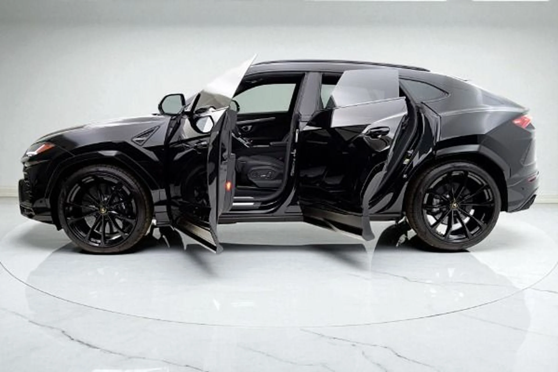 mph002_1406508209_Used_2020_Lamborghini_Urus_SELEZIONE_PRE_OWNED_CERTIFIED_6341ad0a38