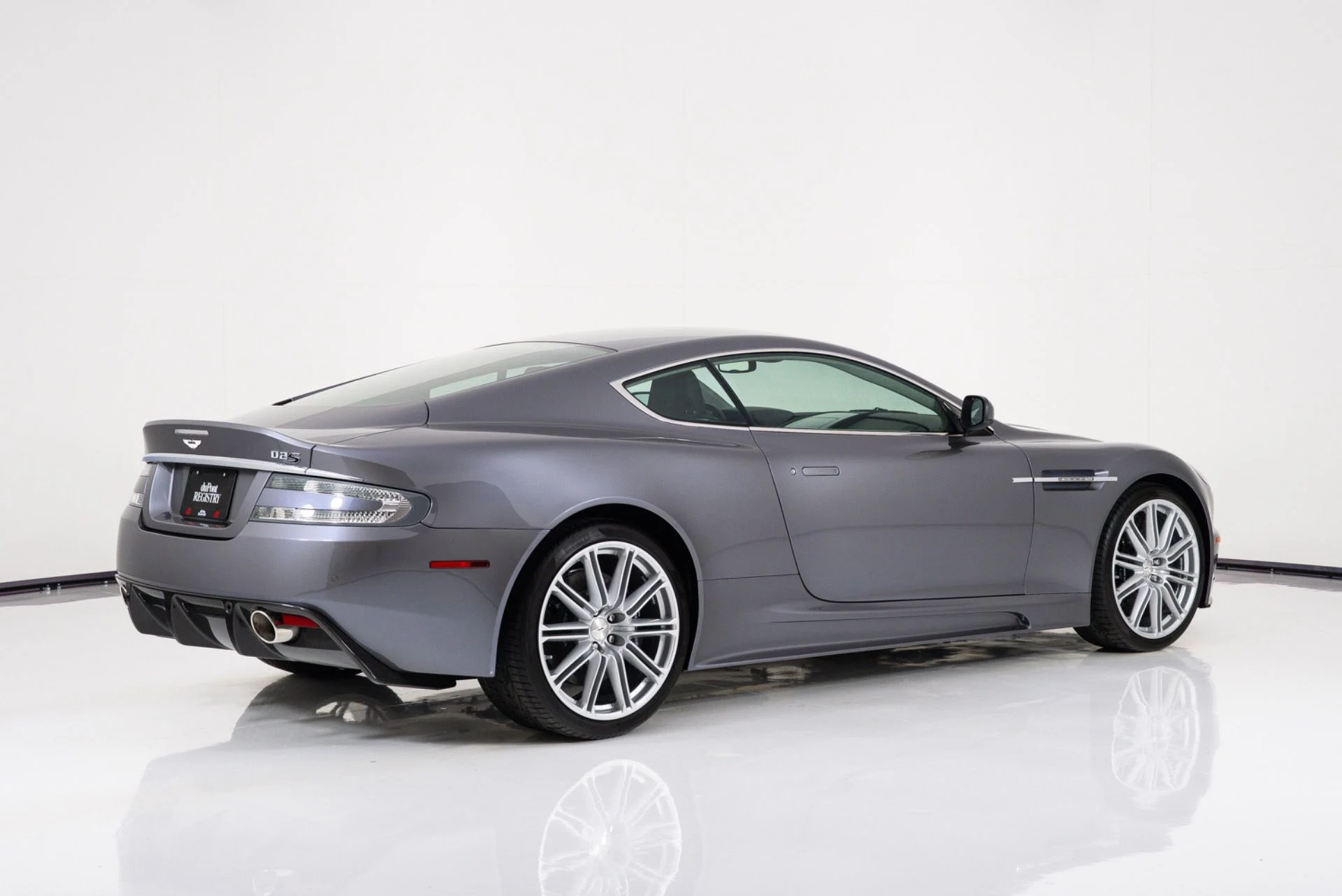 mph002_1409220598_Used_2009_Aston_Martin_DBS_V12_Manual_1782515507_63f50f1a17