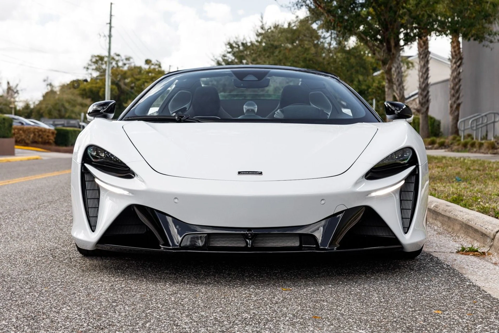 mph002_142975471_657_p3_l_ccf7b11d87