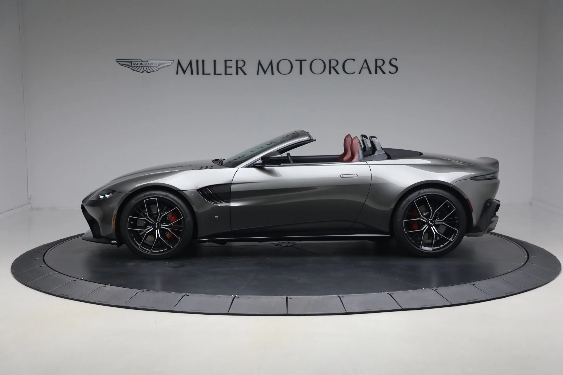 mph002_1432011331_Used_2021_Aston_Martin_Vantage_1764880941_66535f43ab