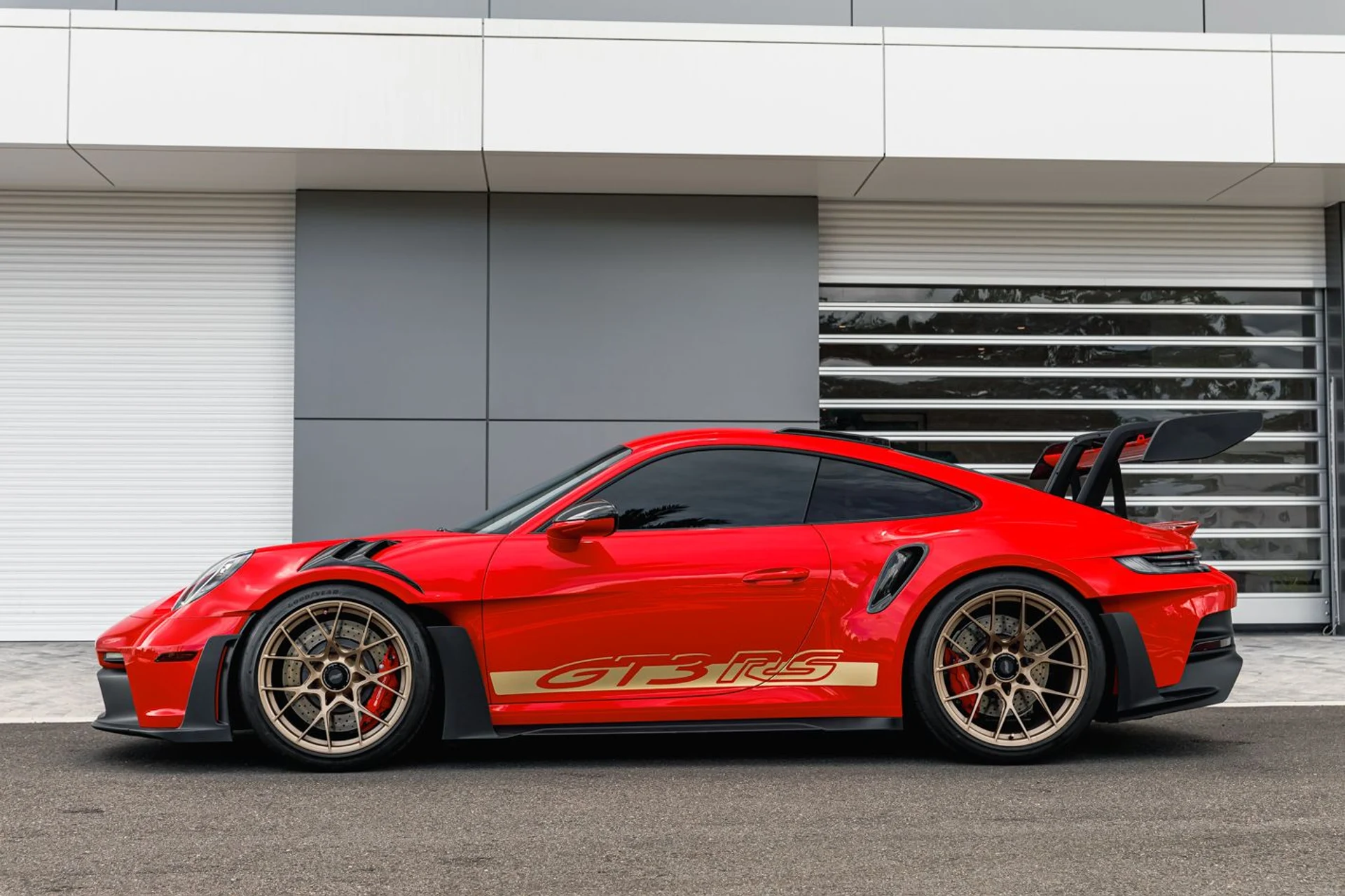 mph002_1446161679_Used_2023_Porsche_911_GT_3_RS_91f406466d