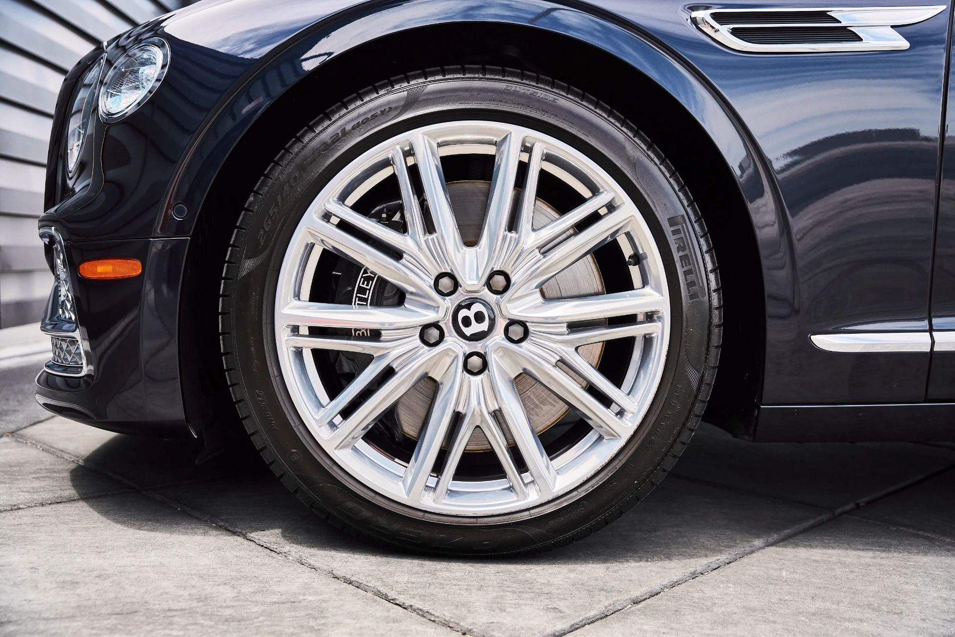 mph002_1454409935_Used_2021_Bentley_Flying_Spur_V8_1779866526_9d3300d038