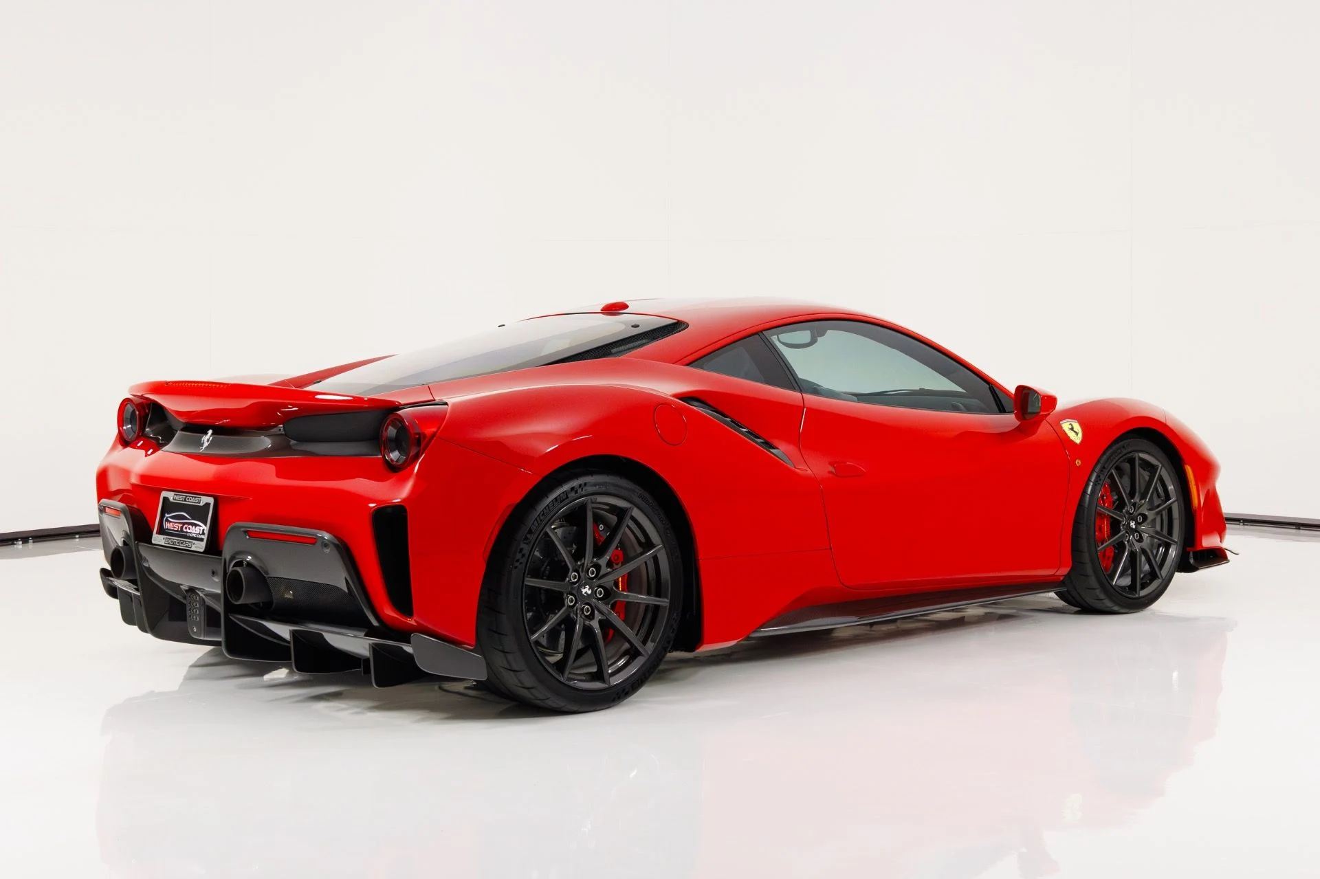 mph002_1462919214_Used_2019_Ferrari_488_Pista_1772733819_227bd7ec17