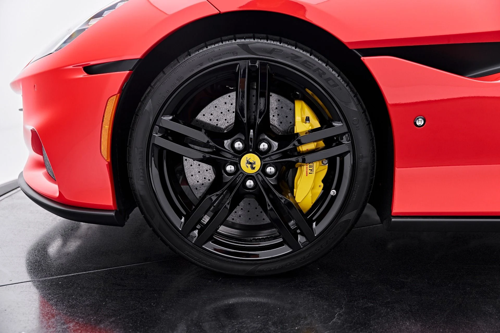 mph002_1472649922_Used_2022_Ferrari_Portofino_M_Base_1790300066_7c247f151d