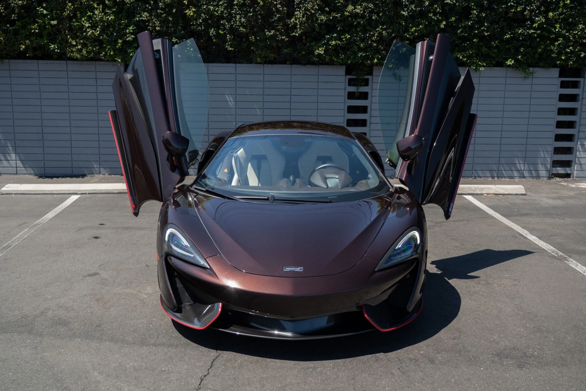 mph002_147463286_Used_2016_Mc_Laren_570_S_1757091575_3a0eff09f2