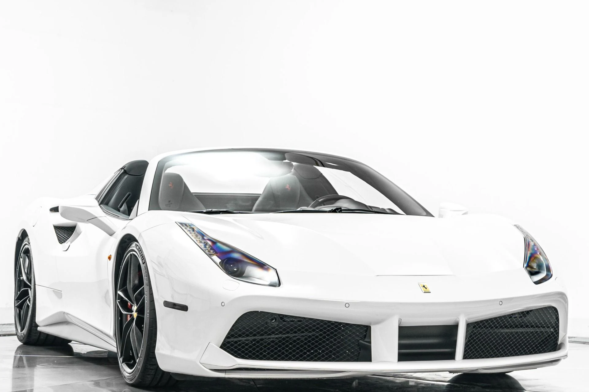mph002_1474773327_Used_2018_Ferrari_488_Spider_1783615982_73c69e639e