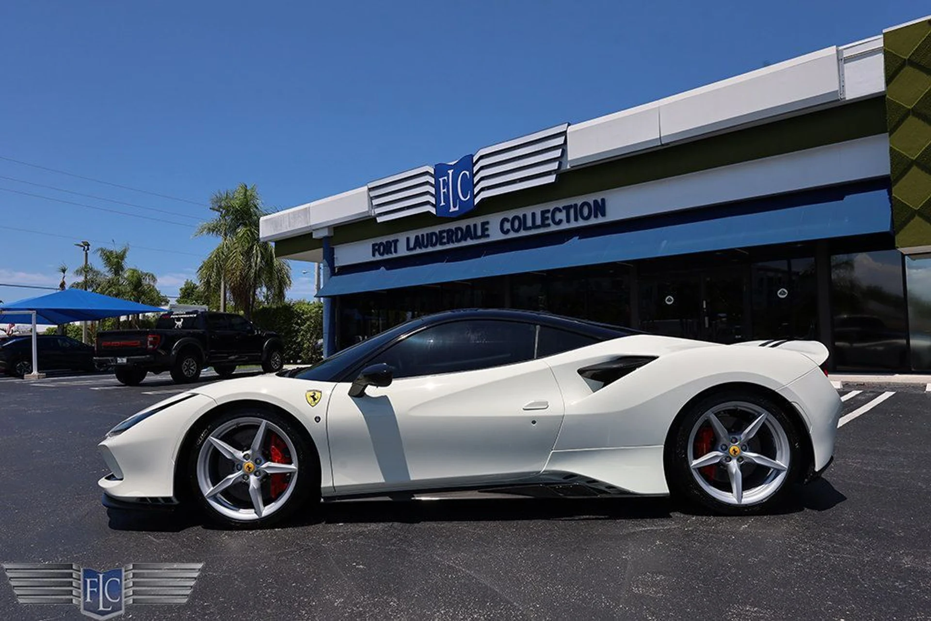 mph002_147532493_used_2022_ferrari_f8_tributo_coupe_6305_23040328_3_1024_c6bb01fd4c
