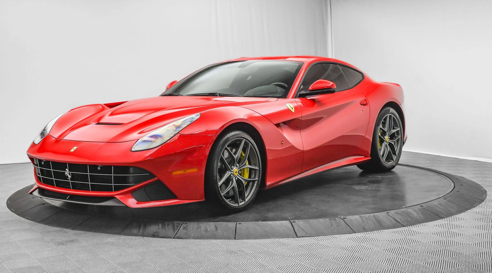 mph002_148241533_Used_2017_Ferrari_F12_Berlinetta_1757453853_1c213622eb