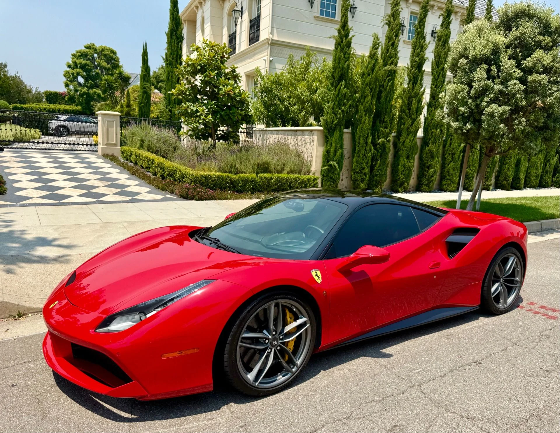 mph002_1495835760_Used_2016_Ferrari_488_GTB_1757699344_4f48ca1058