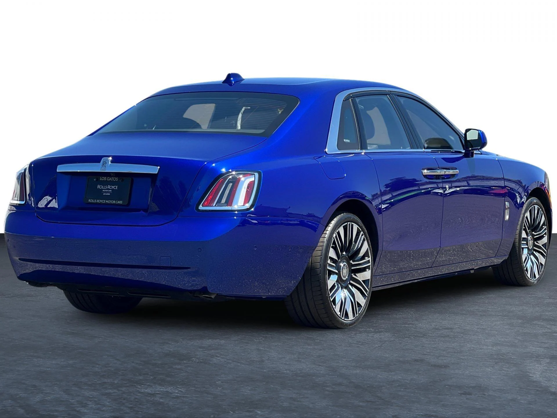 mph002_1503585572_Used_2026_Rolls_Royce_Ghost_1780994432_f4516c4668