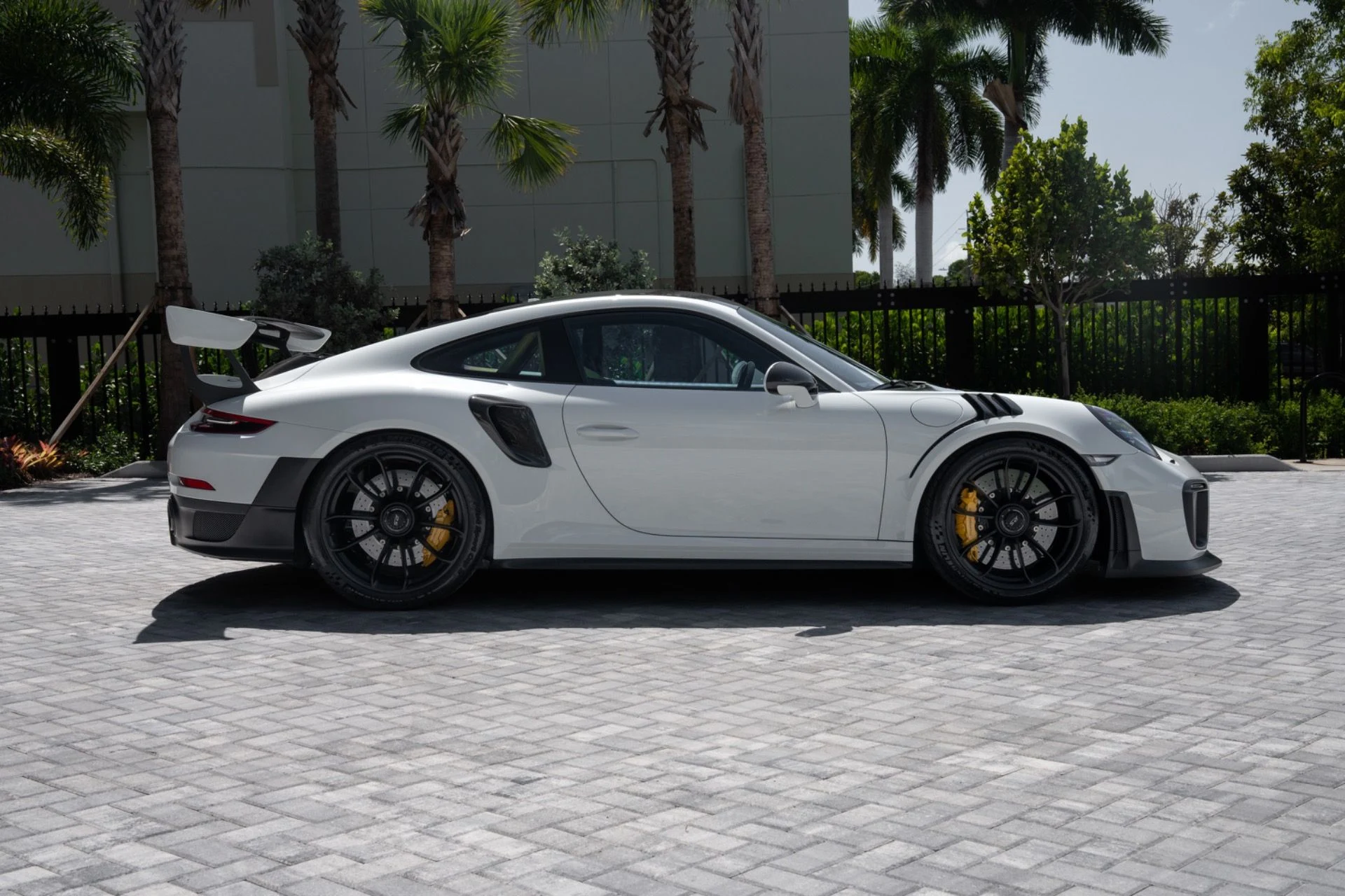 mph002_1504649712_Used_2018_Porsche_911_GT_2_RS_1782839837_8f7e4d97e6